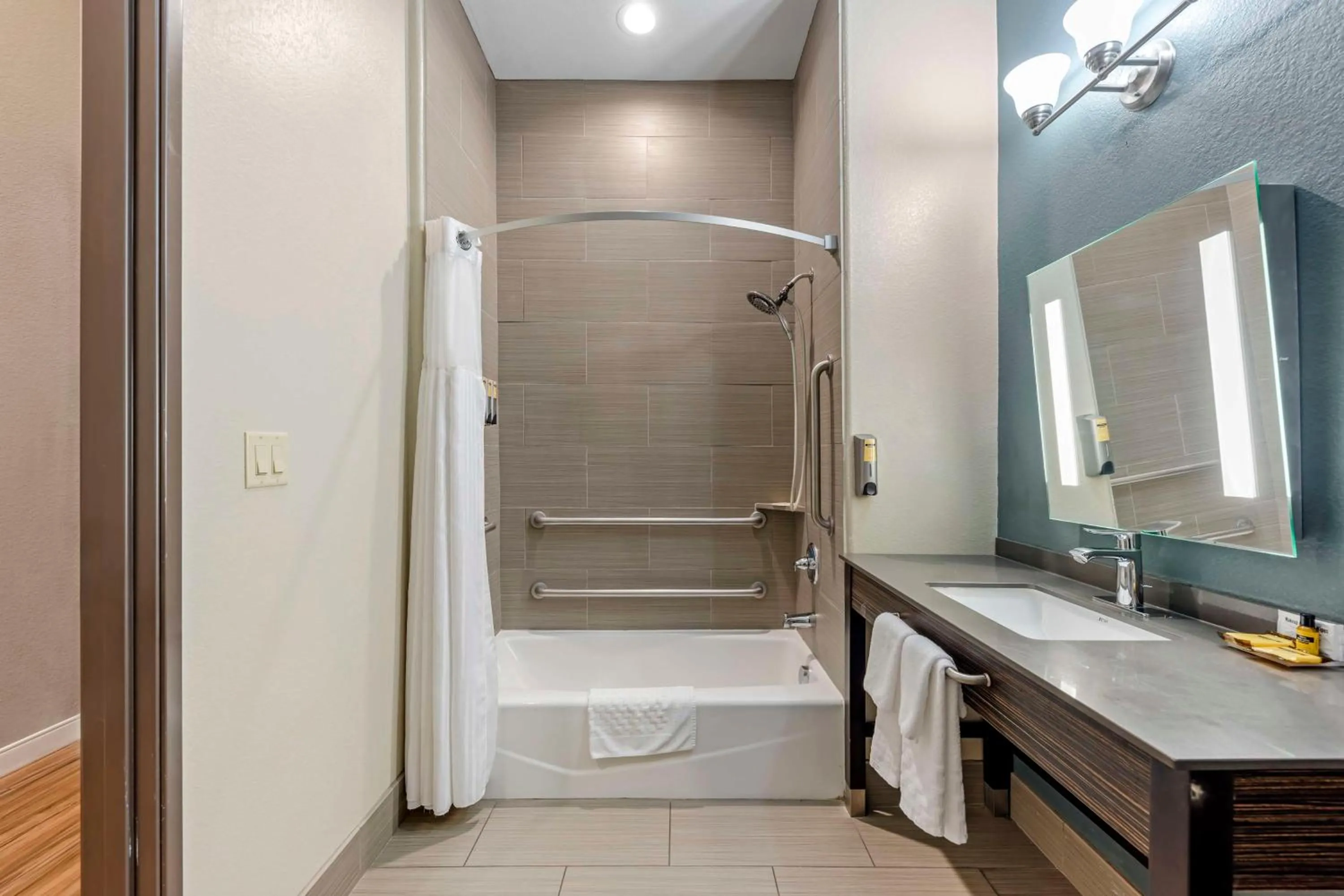 Bathroom in Best Western Plus Pflugerville Inn & Suites