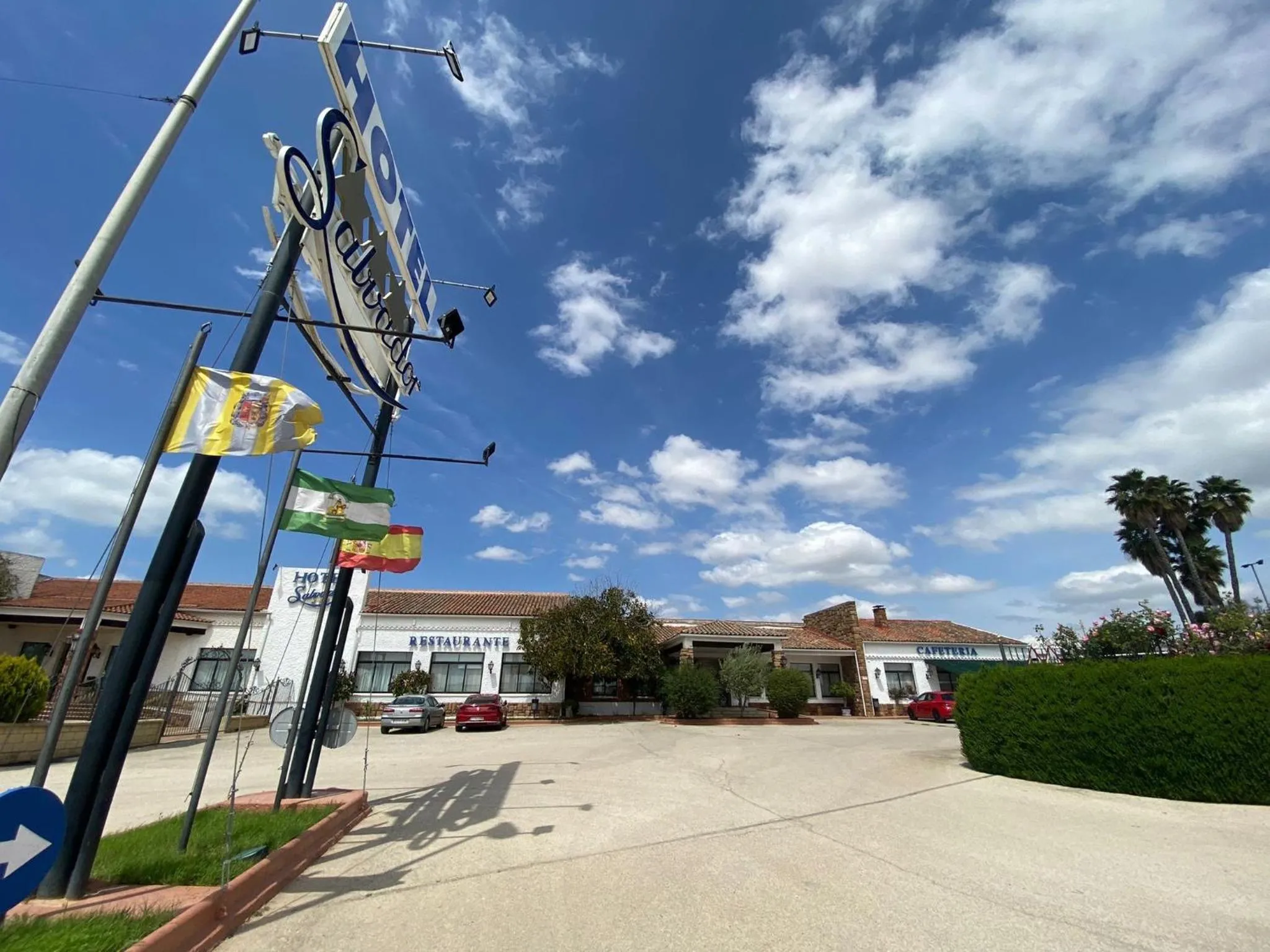 Property building in Hotel Salvador