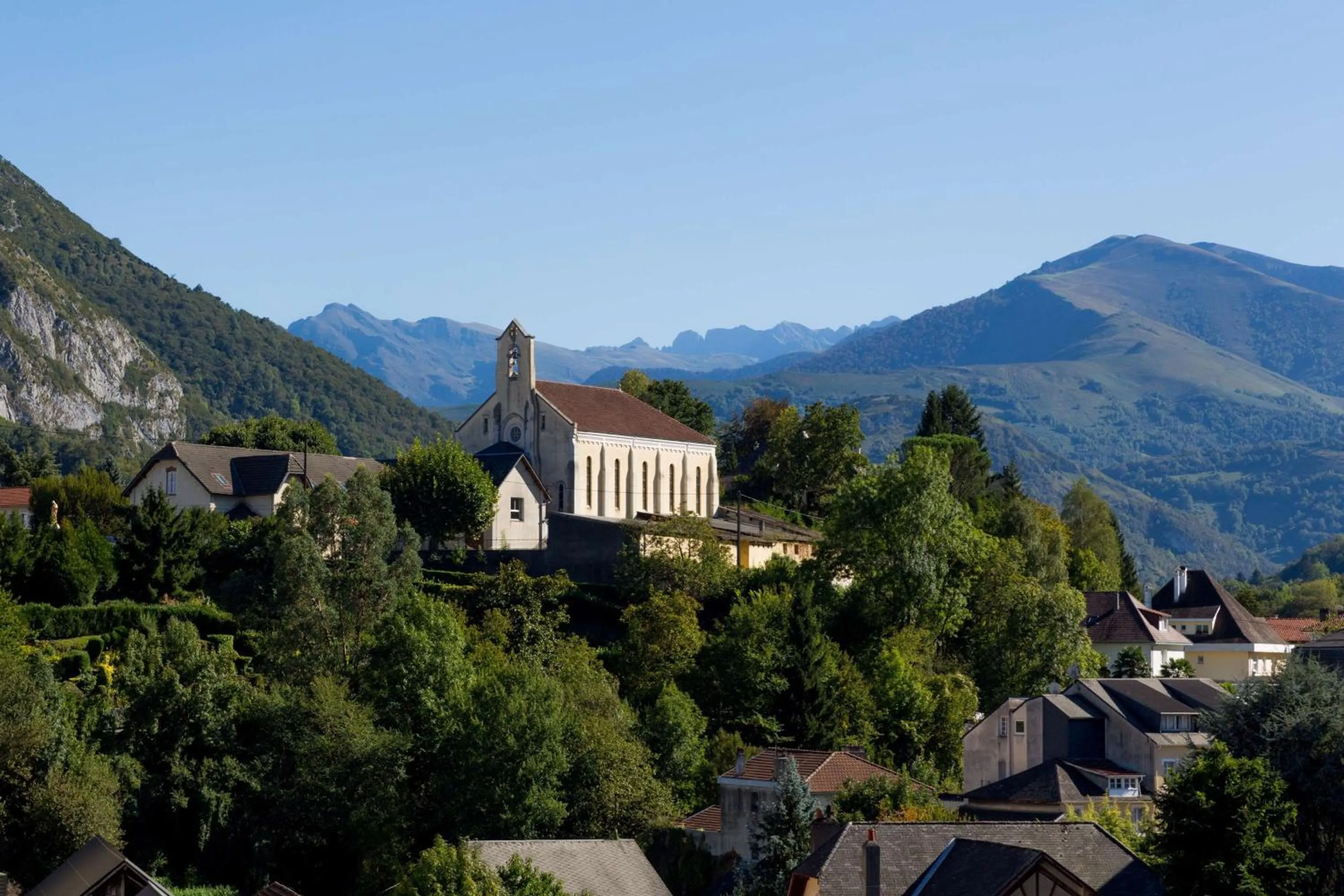 Nearby landmark in Hôtel Le Rive Droite & SPA