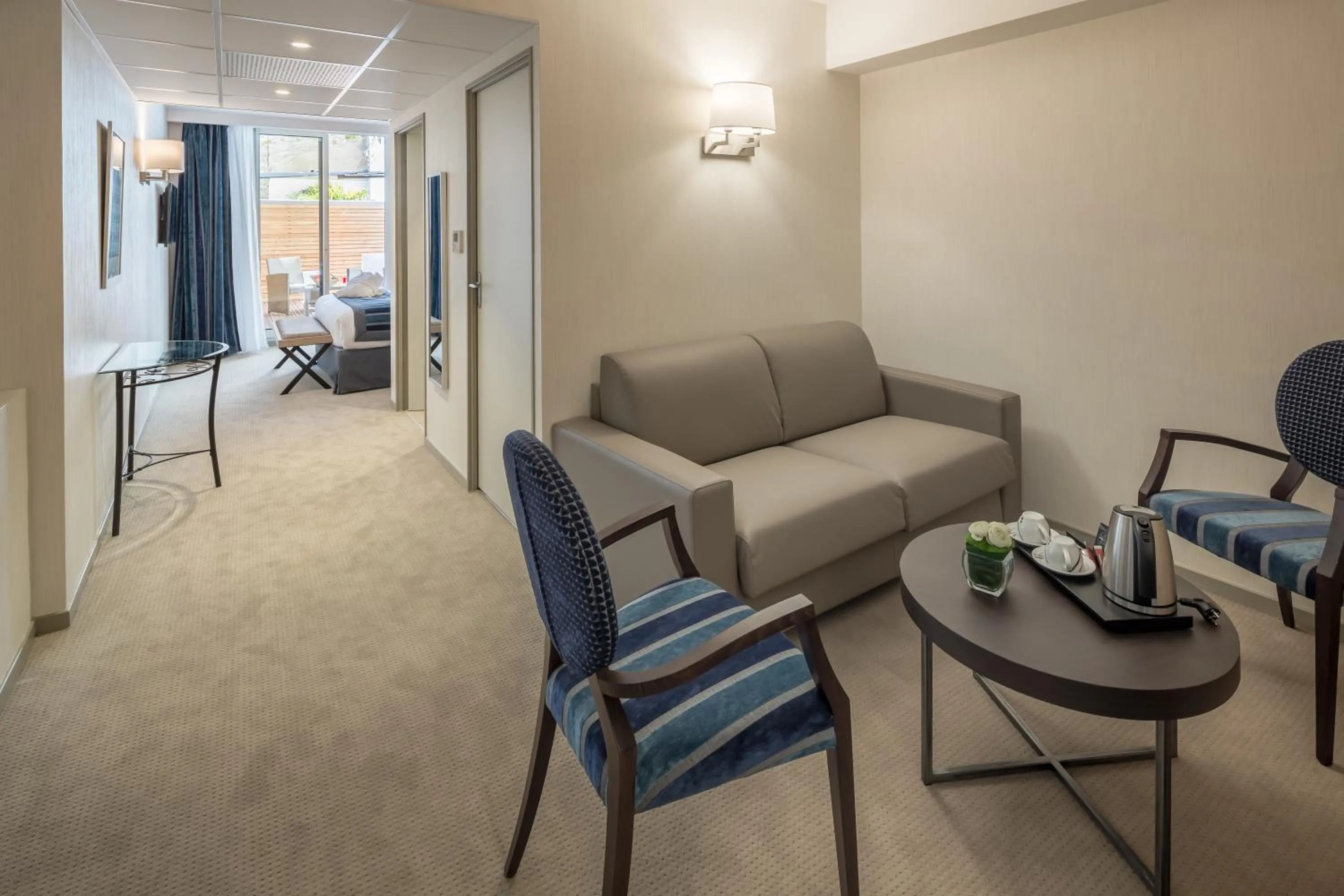 Balcony/Terrace in Hôtel Le Rive Droite & SPA