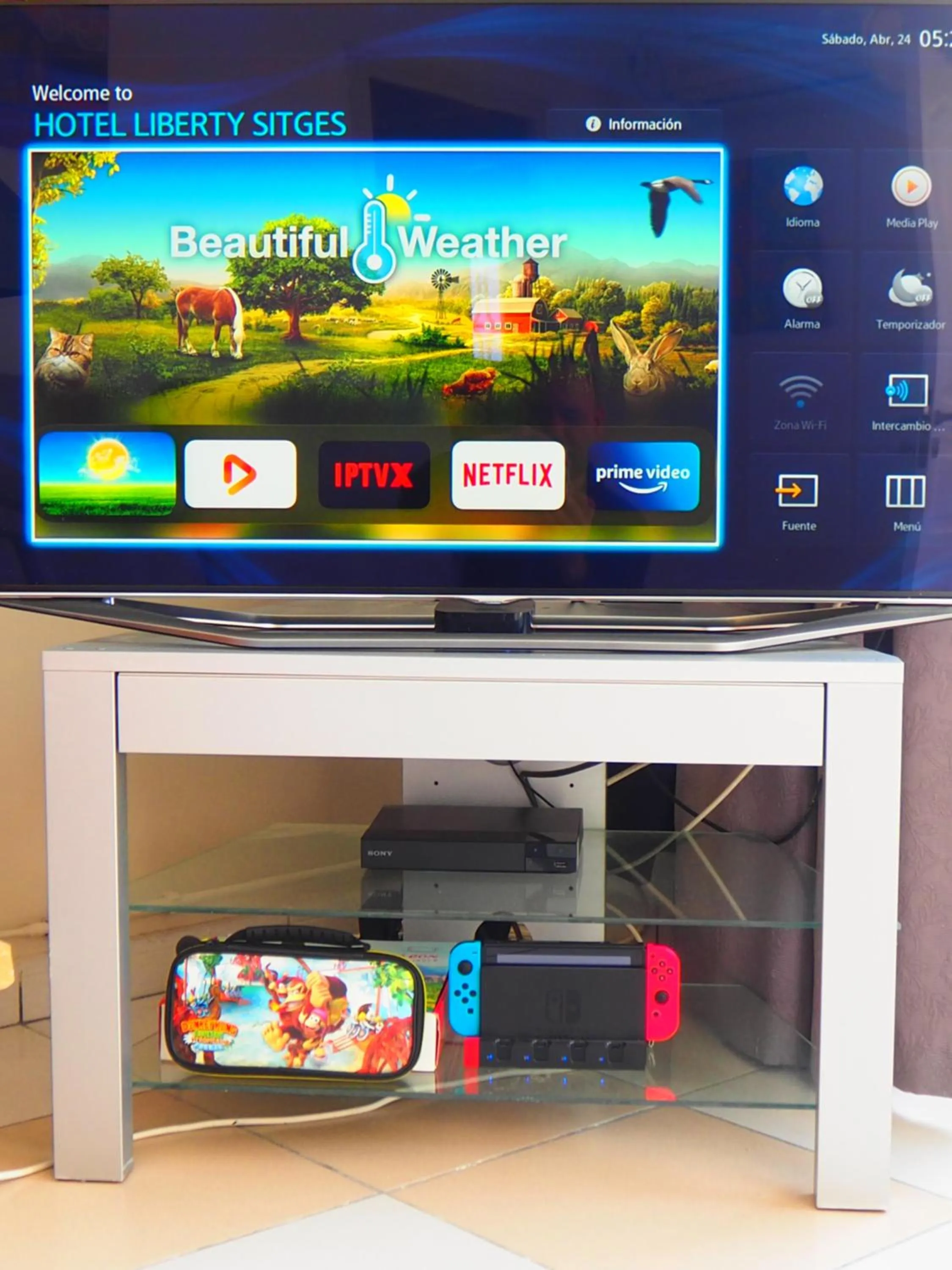 Entertainment in Privat Hotel Liberty Sitges