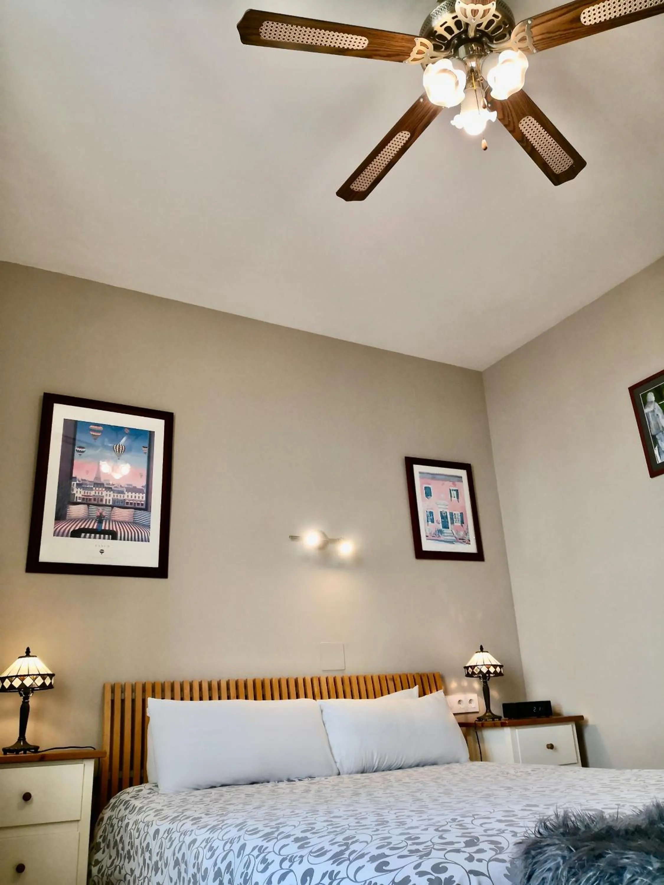 Property building, Bed in Privat Hotel Liberty Sitges