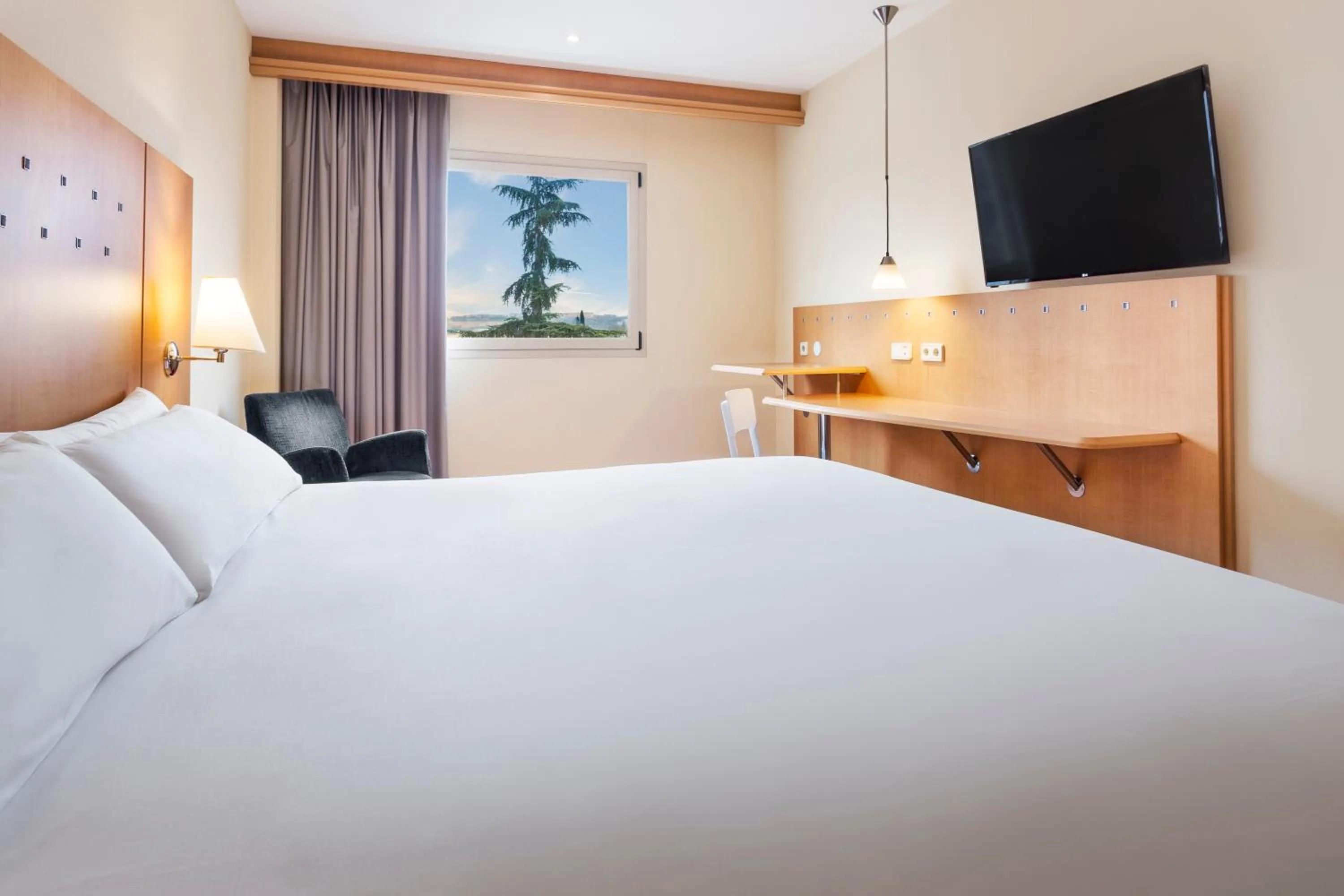 Bed in B&B HOTEL Madrid Arganda