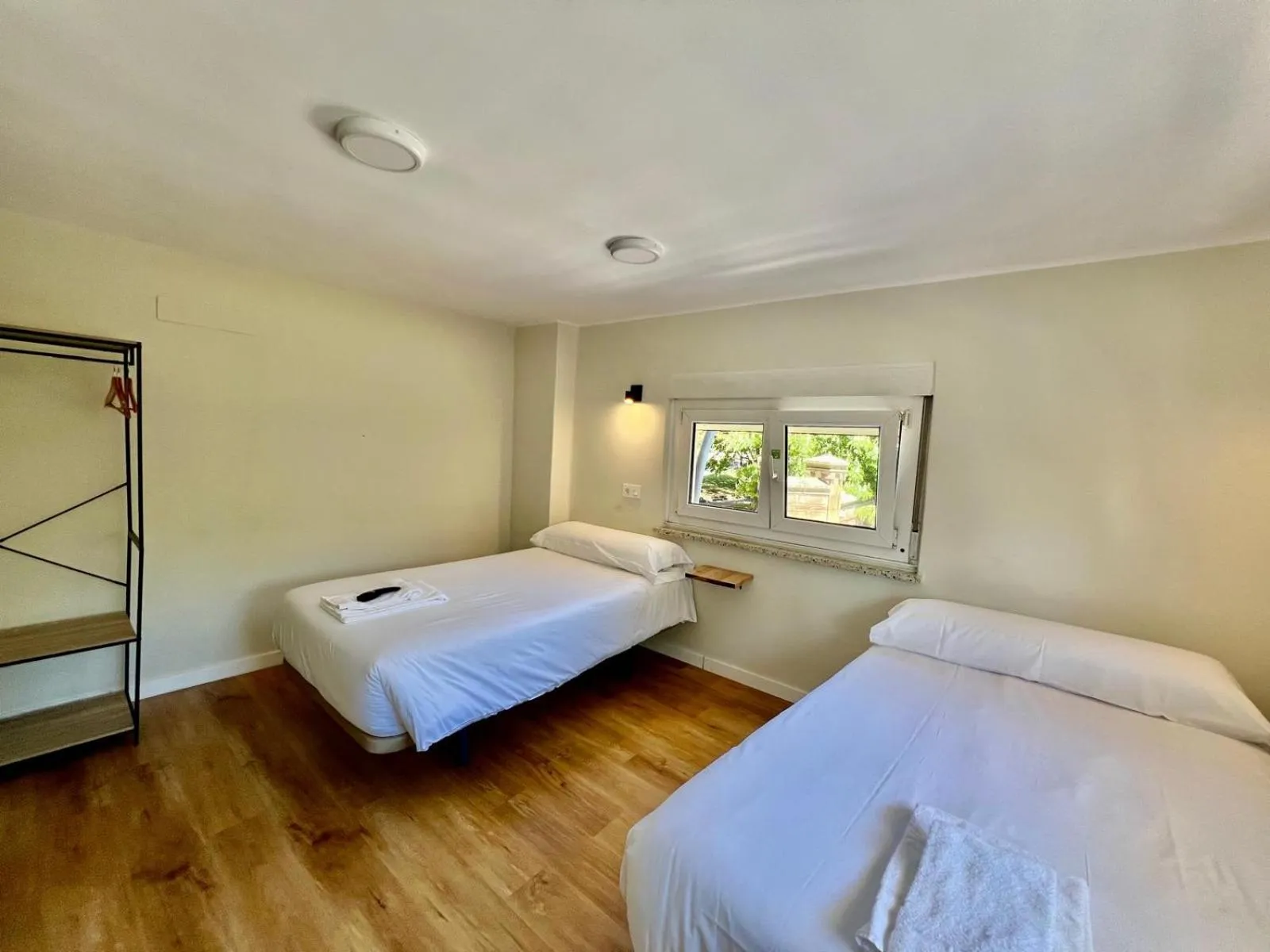 Bedroom, Bed in Hostal Mindanao