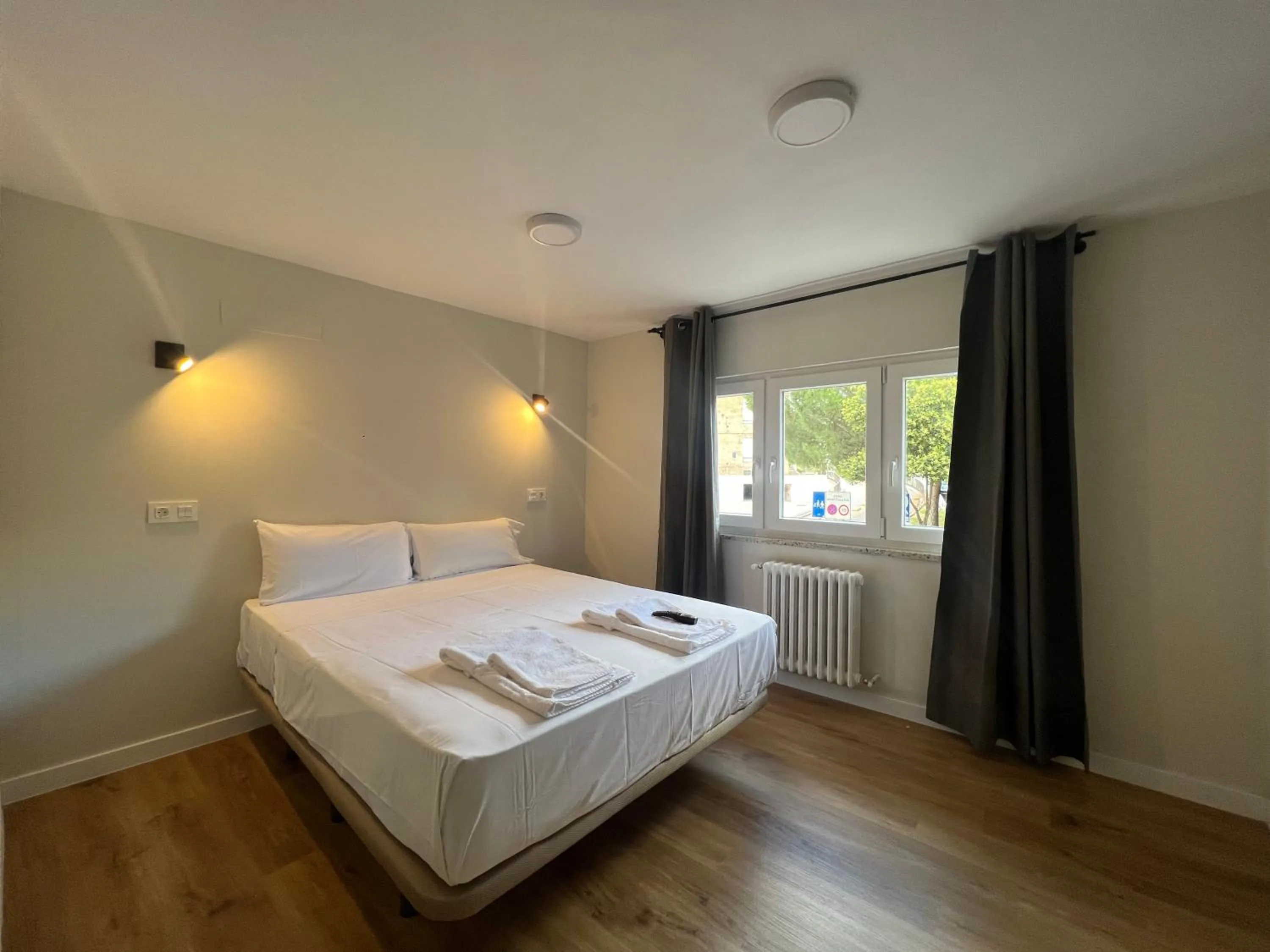 Bedroom, Bed in Hostal Mindanao