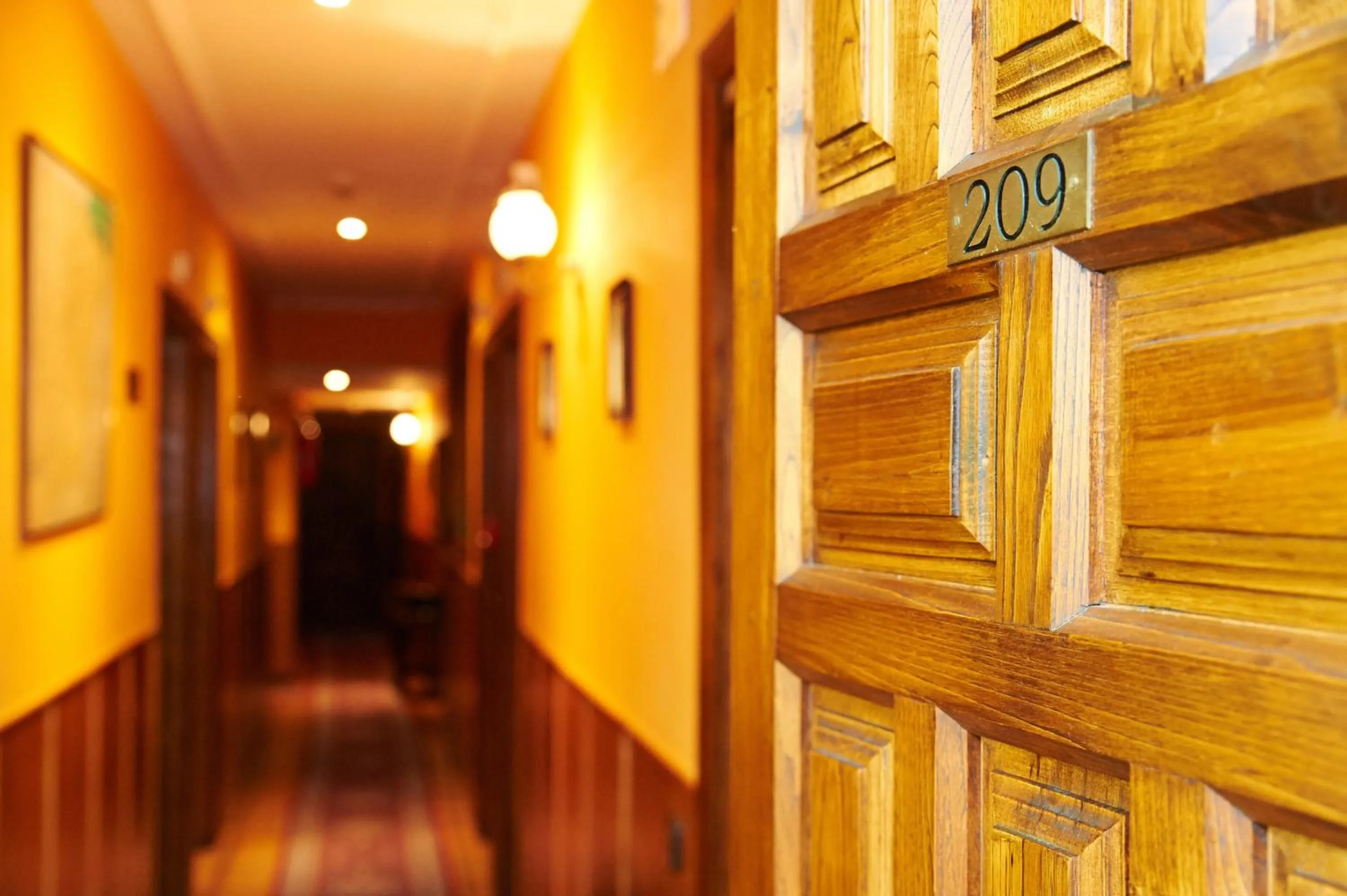 Decorative detail in Hotel Los Angeles