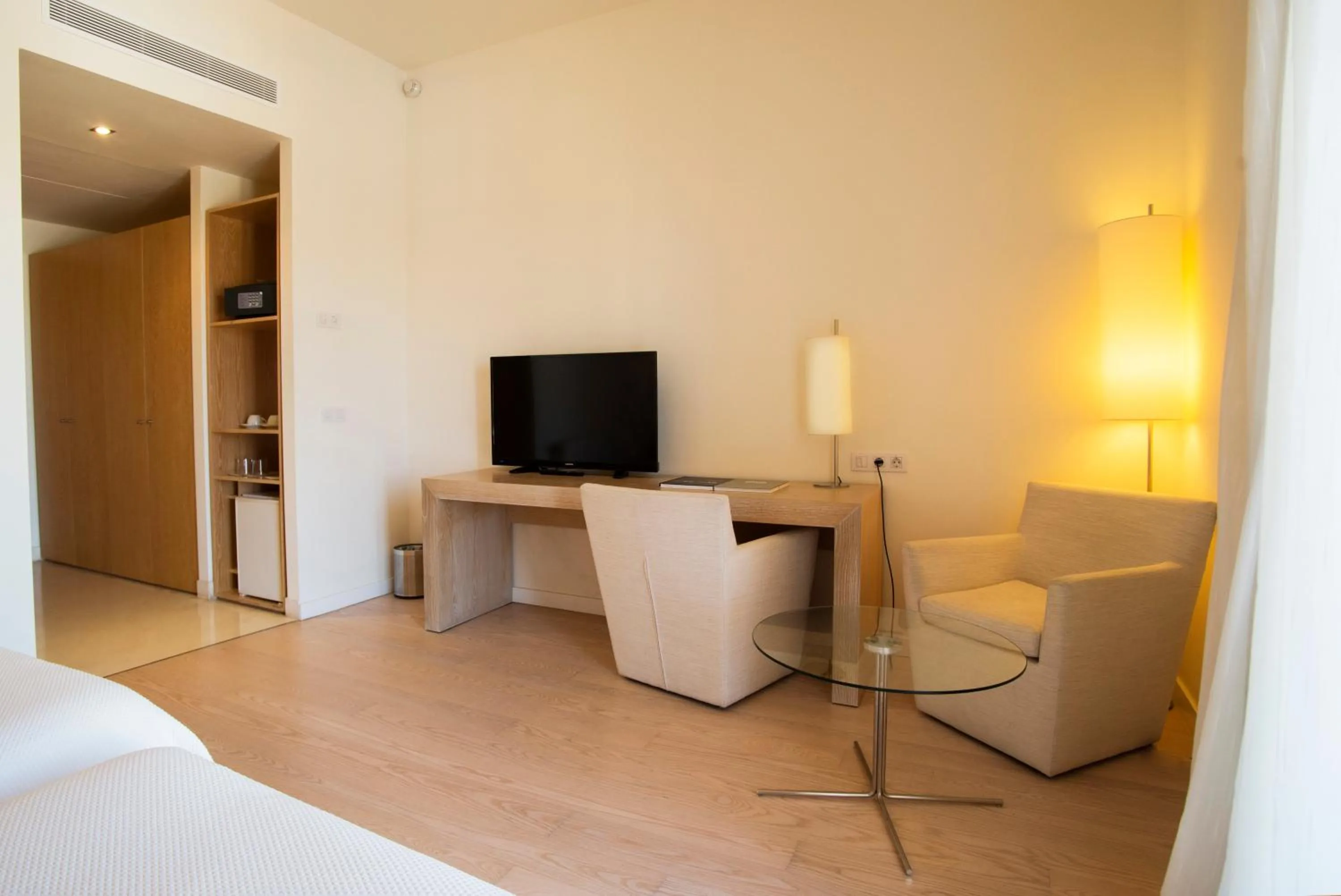 TV and multimedia, Bed in Hotel Ca'n Bonico