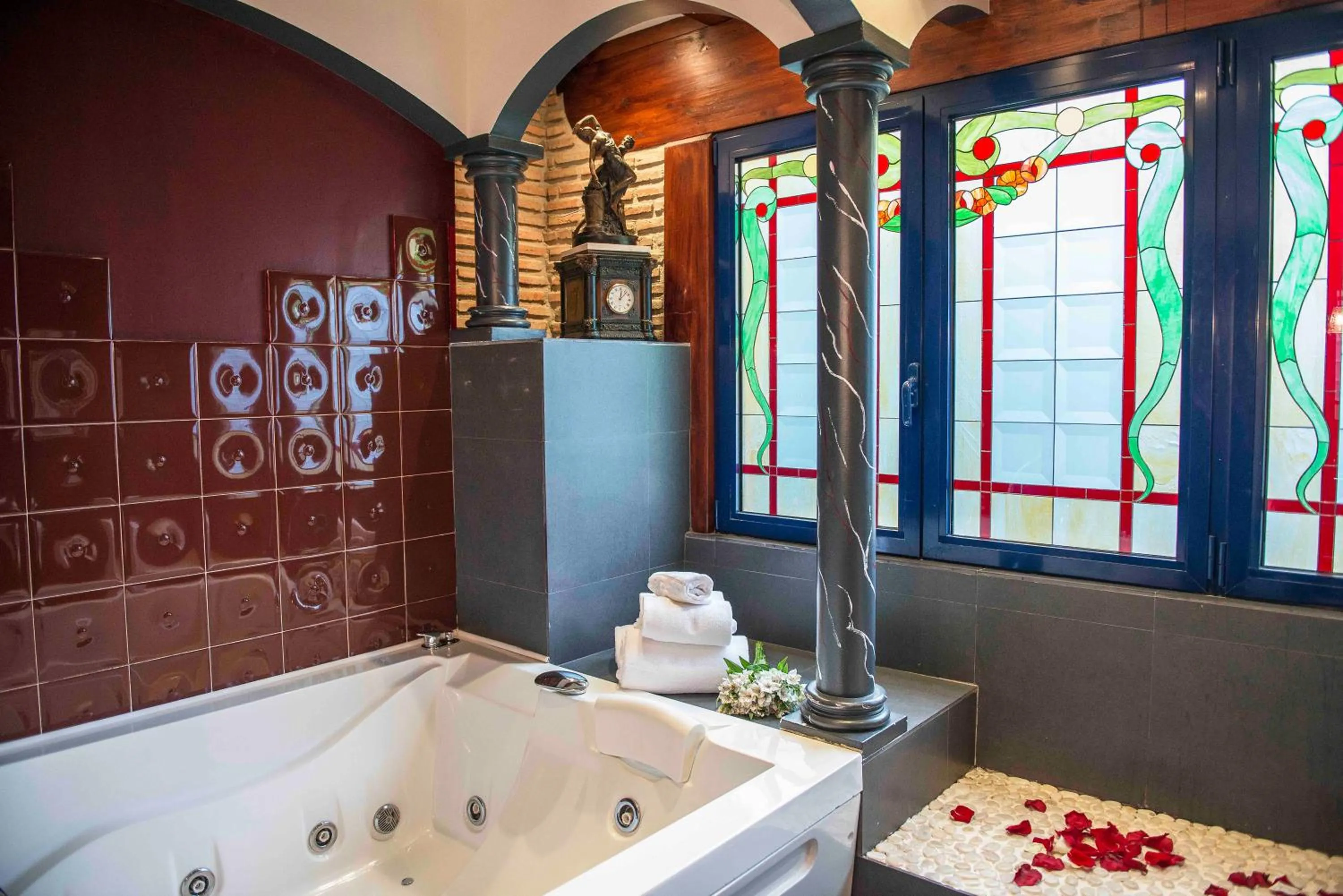 Bathroom in Hotel Castillo El Collado