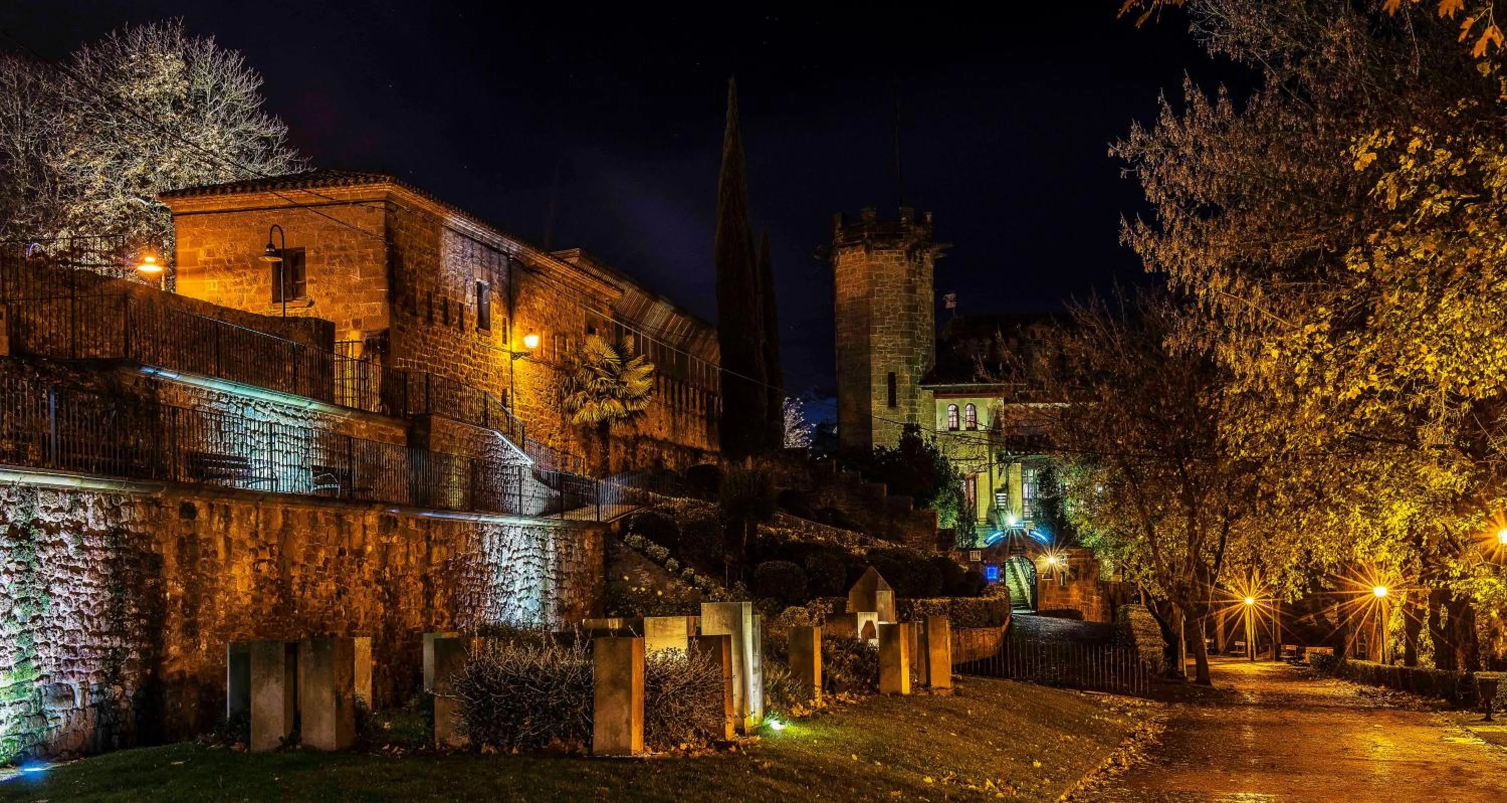 Facade/entrance in Hotel Castillo El Collado