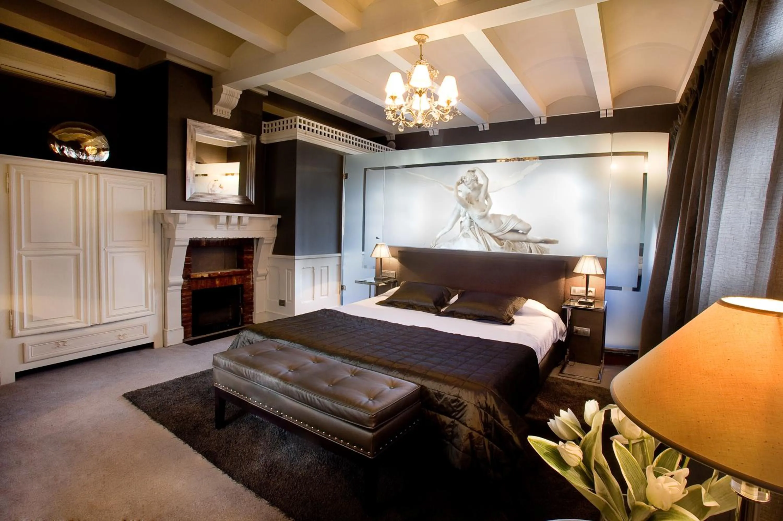 Photo of the whole room in Hotel Castillo El Collado