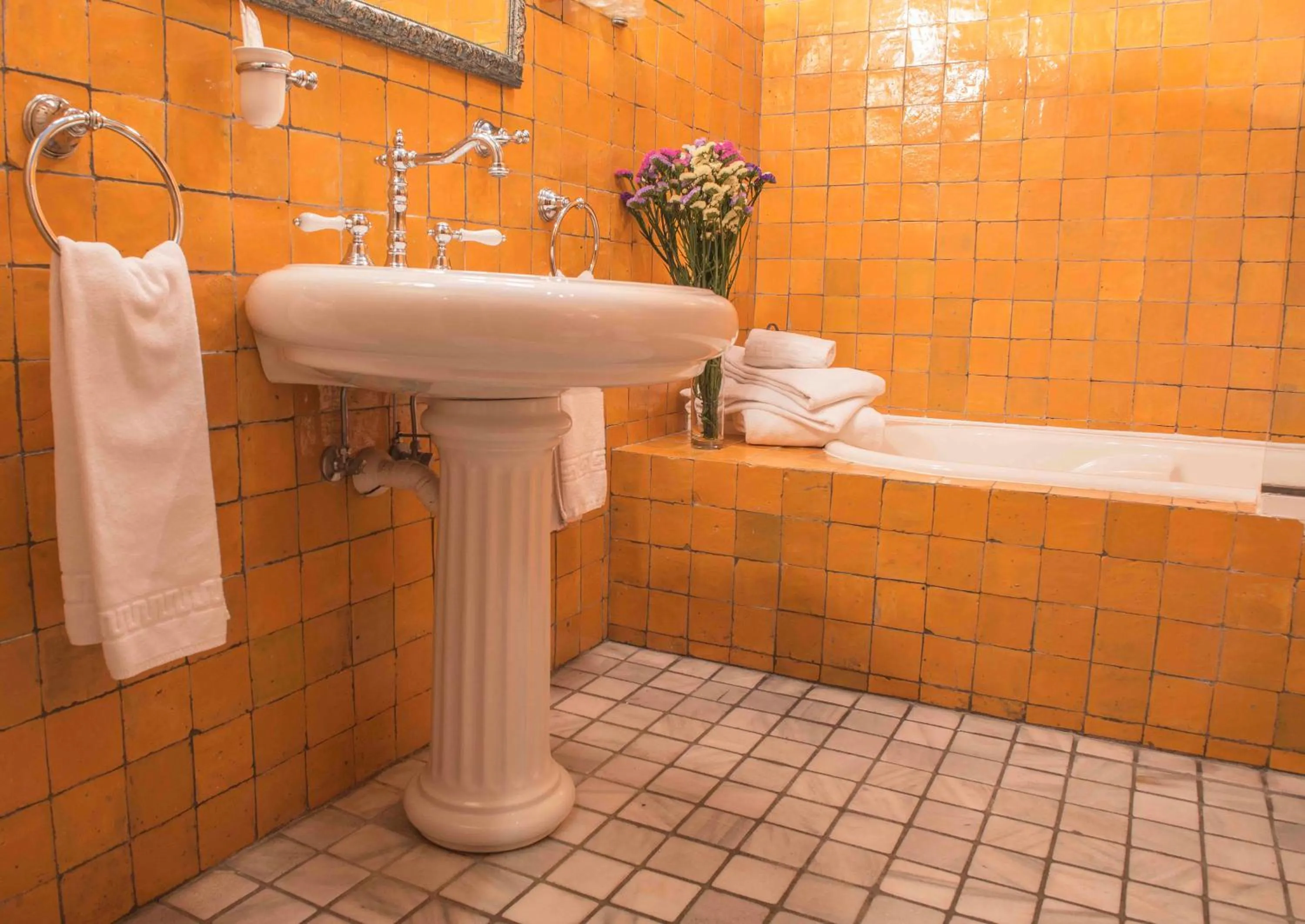 Bathroom in Hotel Castillo El Collado