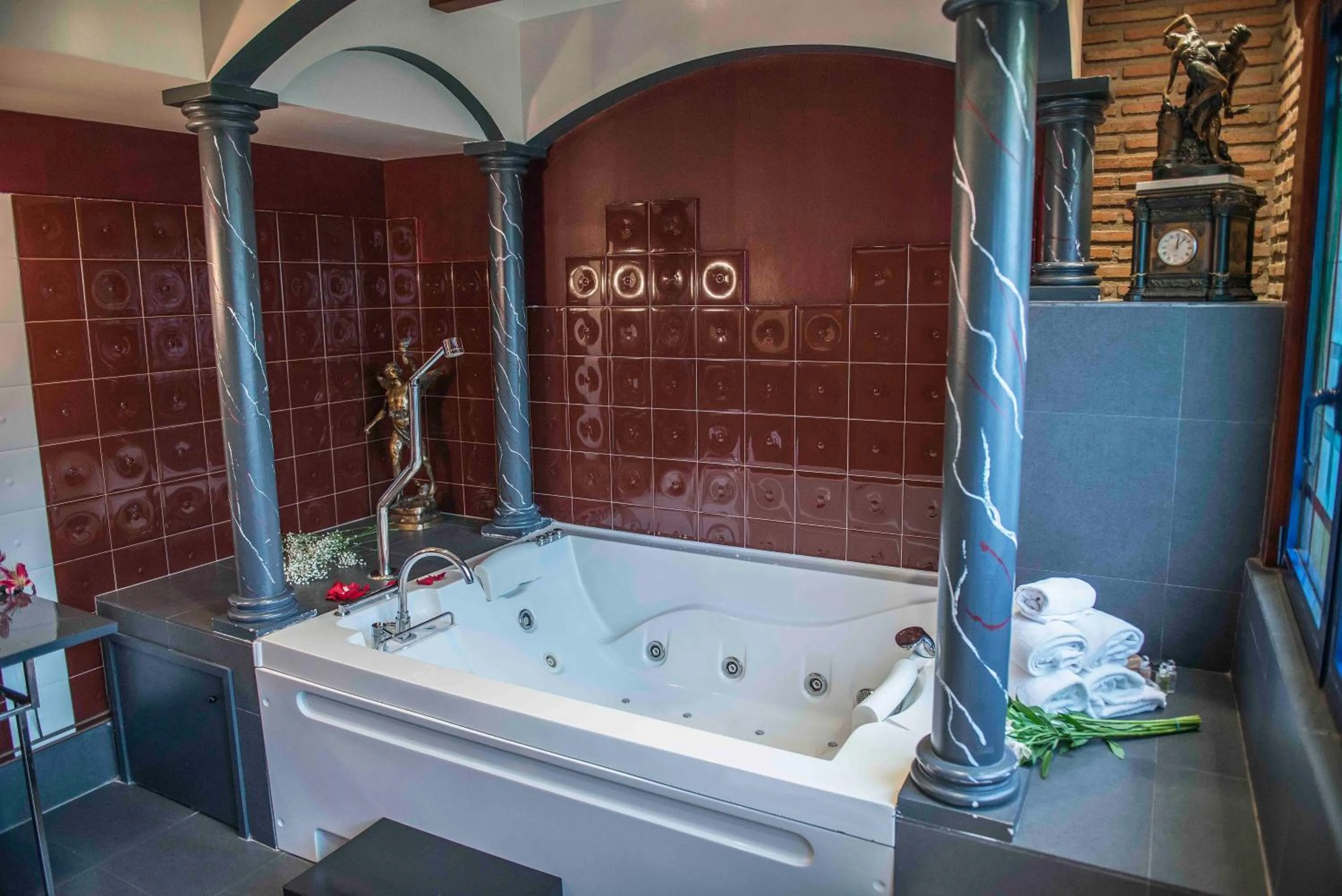 Bathroom in Hotel Castillo El Collado