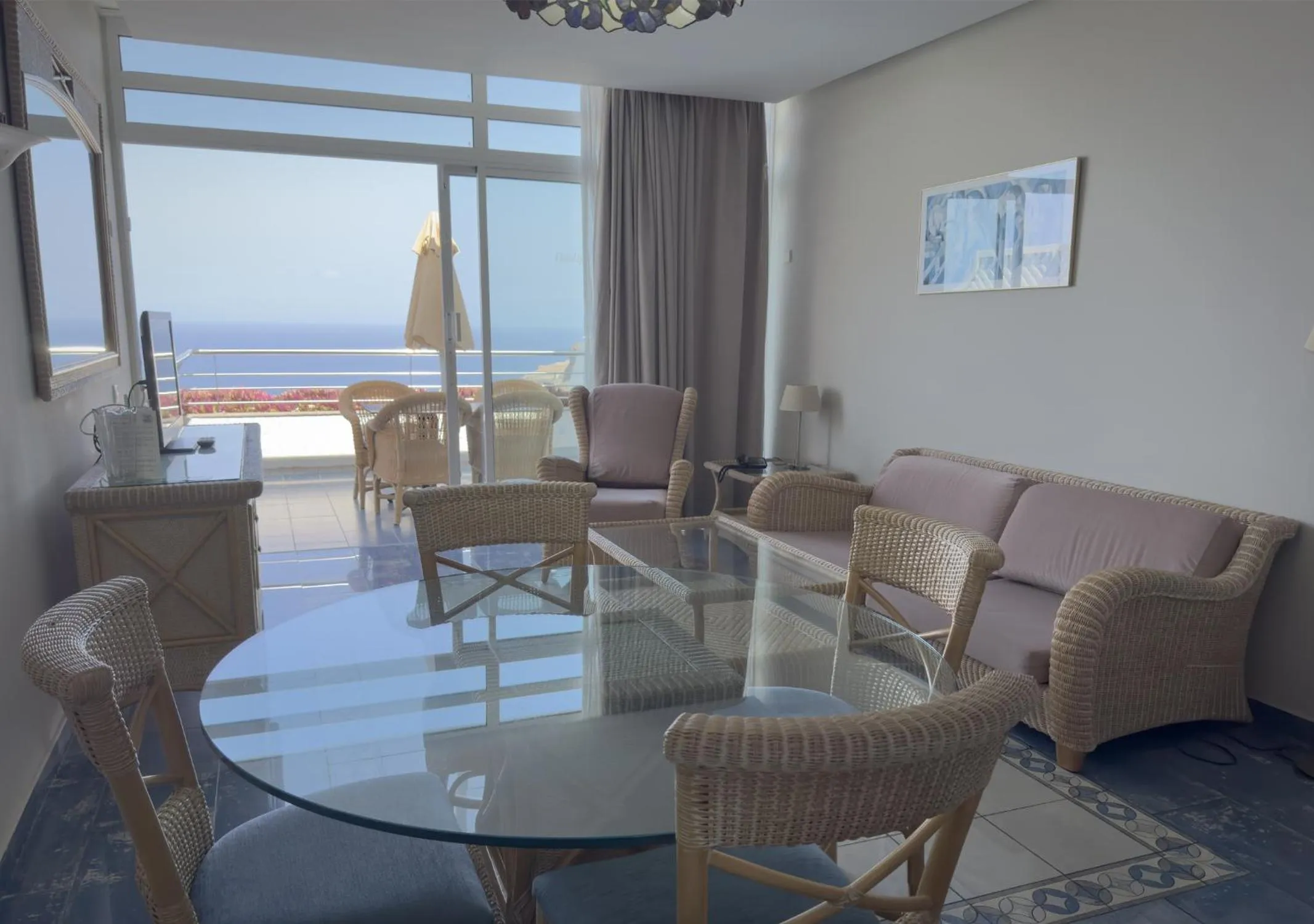 TV and multimedia in Holiday Club Jardin Amadores