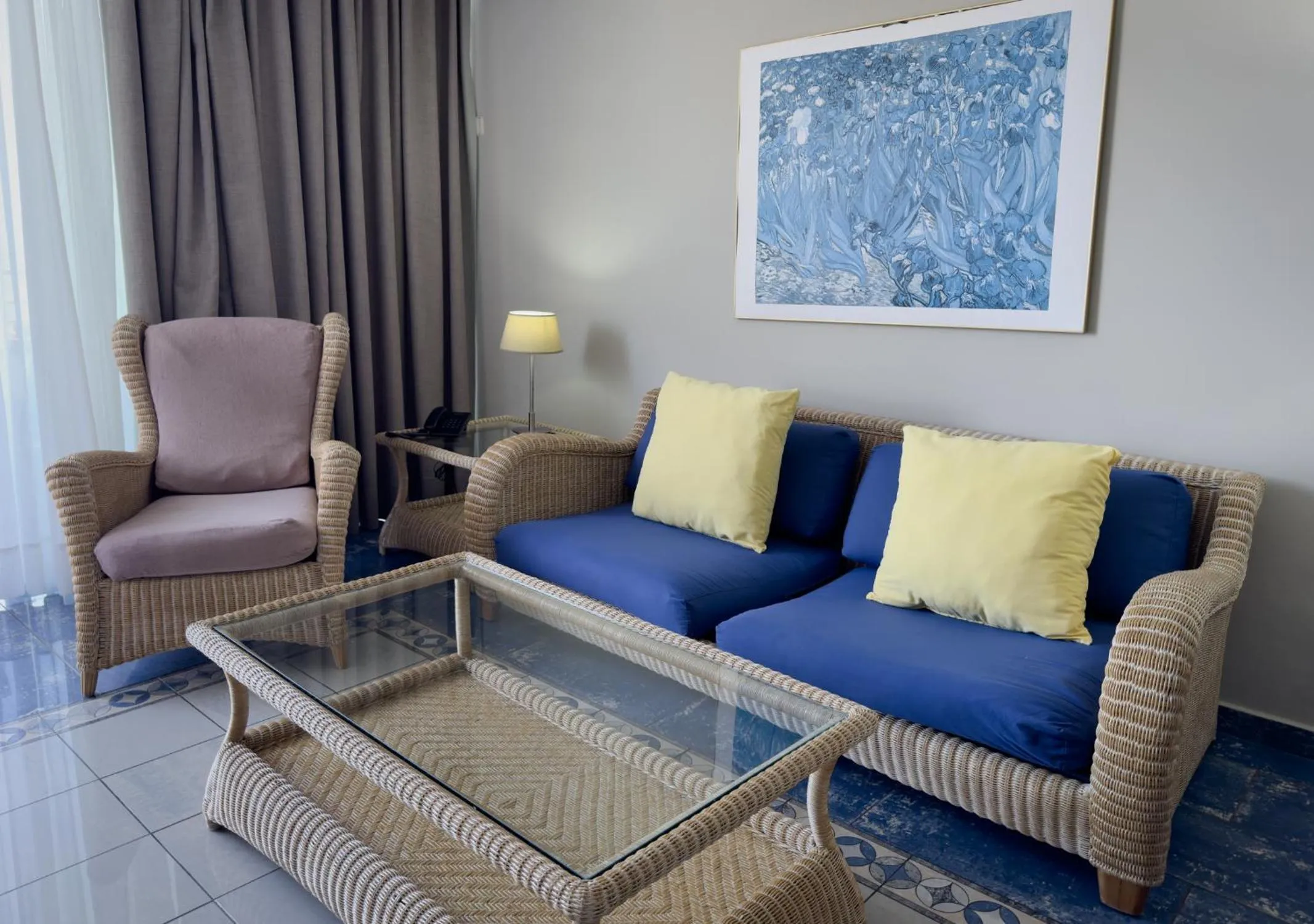 Communal lounge/ TV room in Holiday Club Jardin Amadores