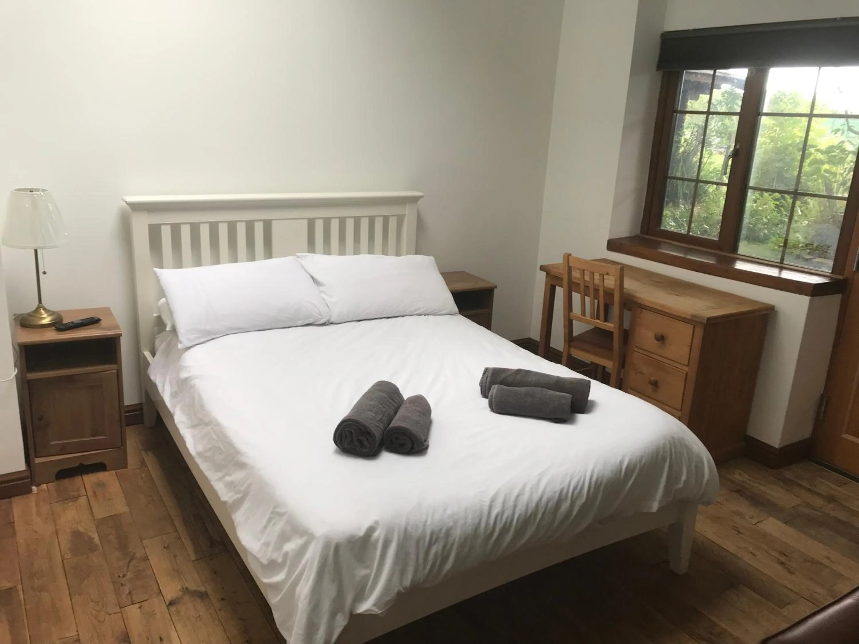 Bed in Bridge Farm Guesthouse rooms
