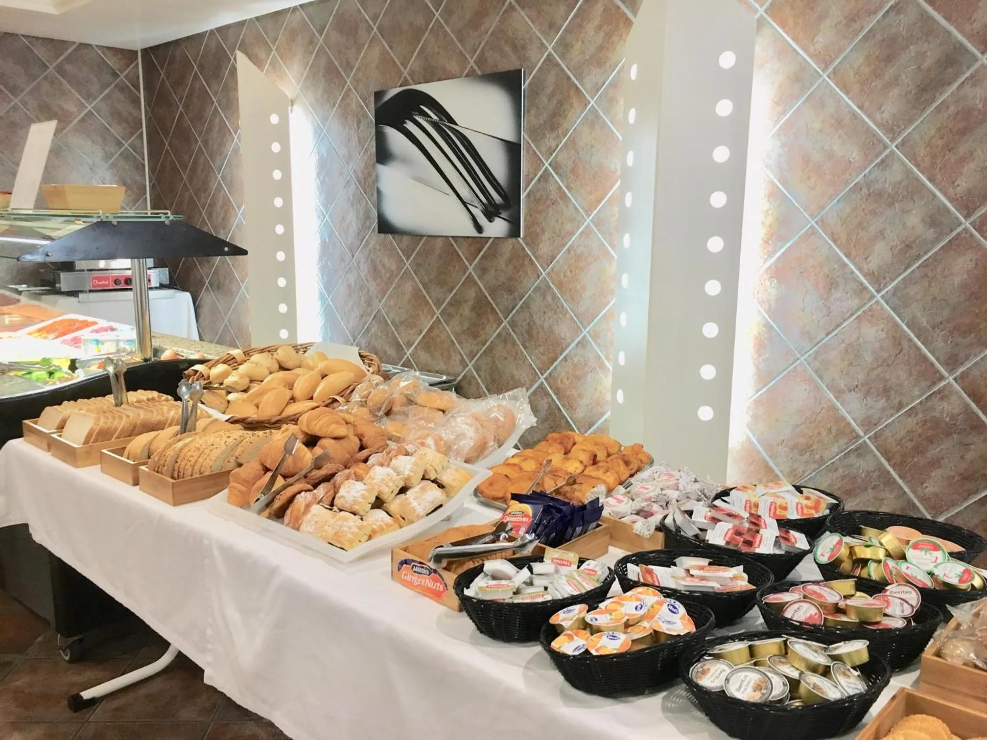 Breakfast in Hotel Villa de Laredo