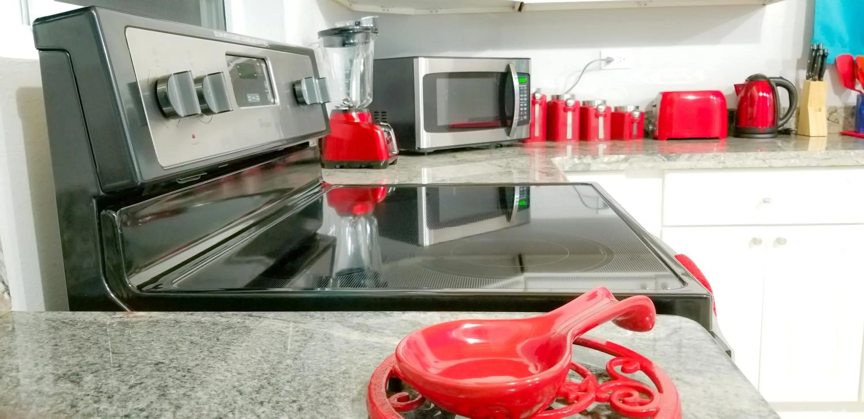 Kitchen or kitchenette in Casa Tamar Guest Apartment