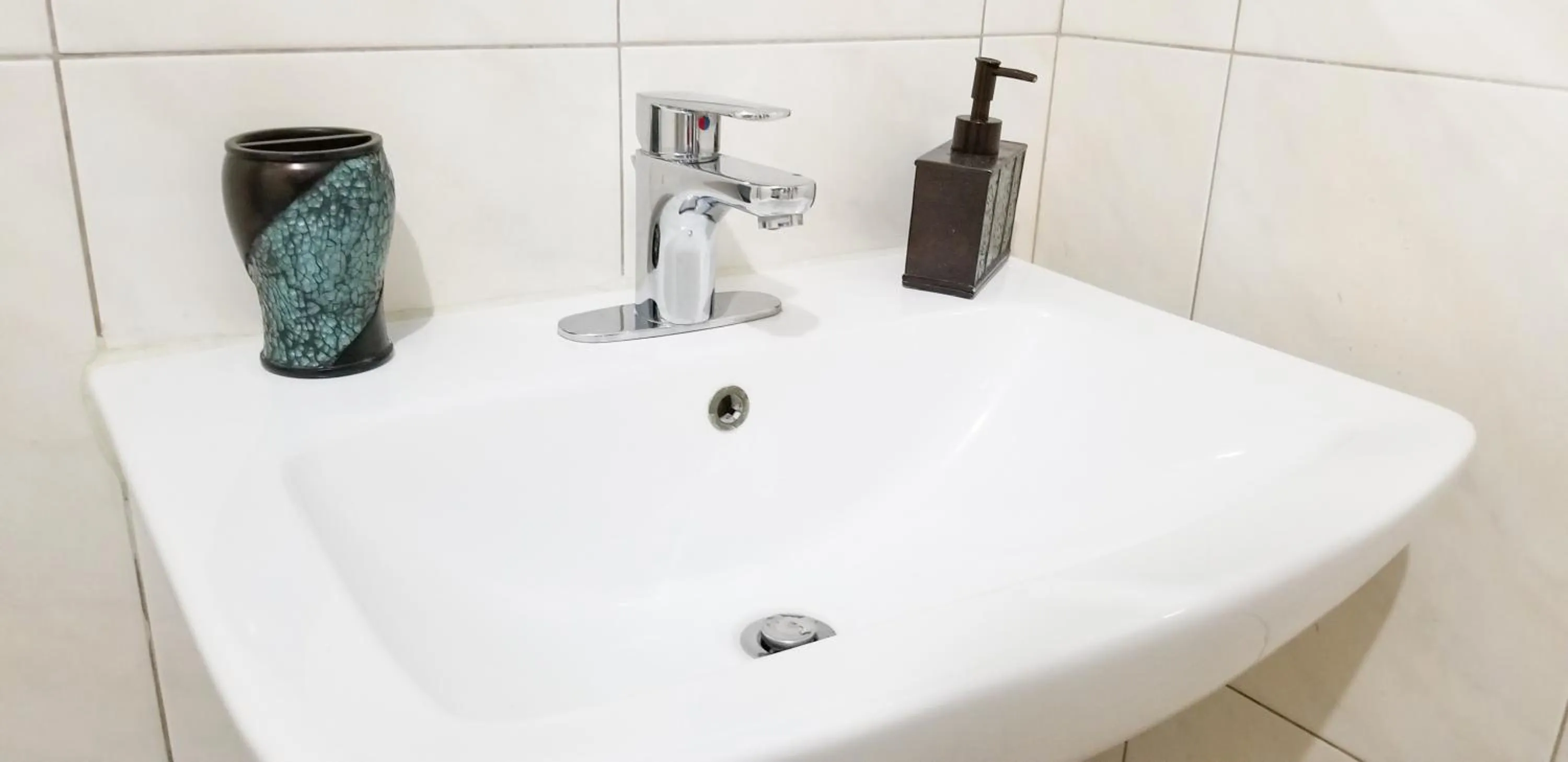 Bathroom in Casa Tamar Guest Apartment
