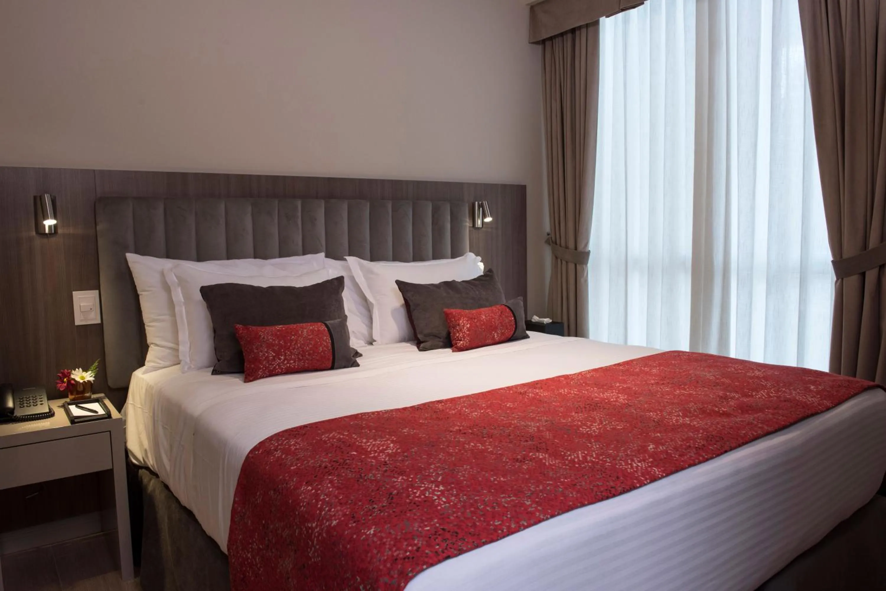 Bedroom, Bed in ARC Arenales Studios & Suites