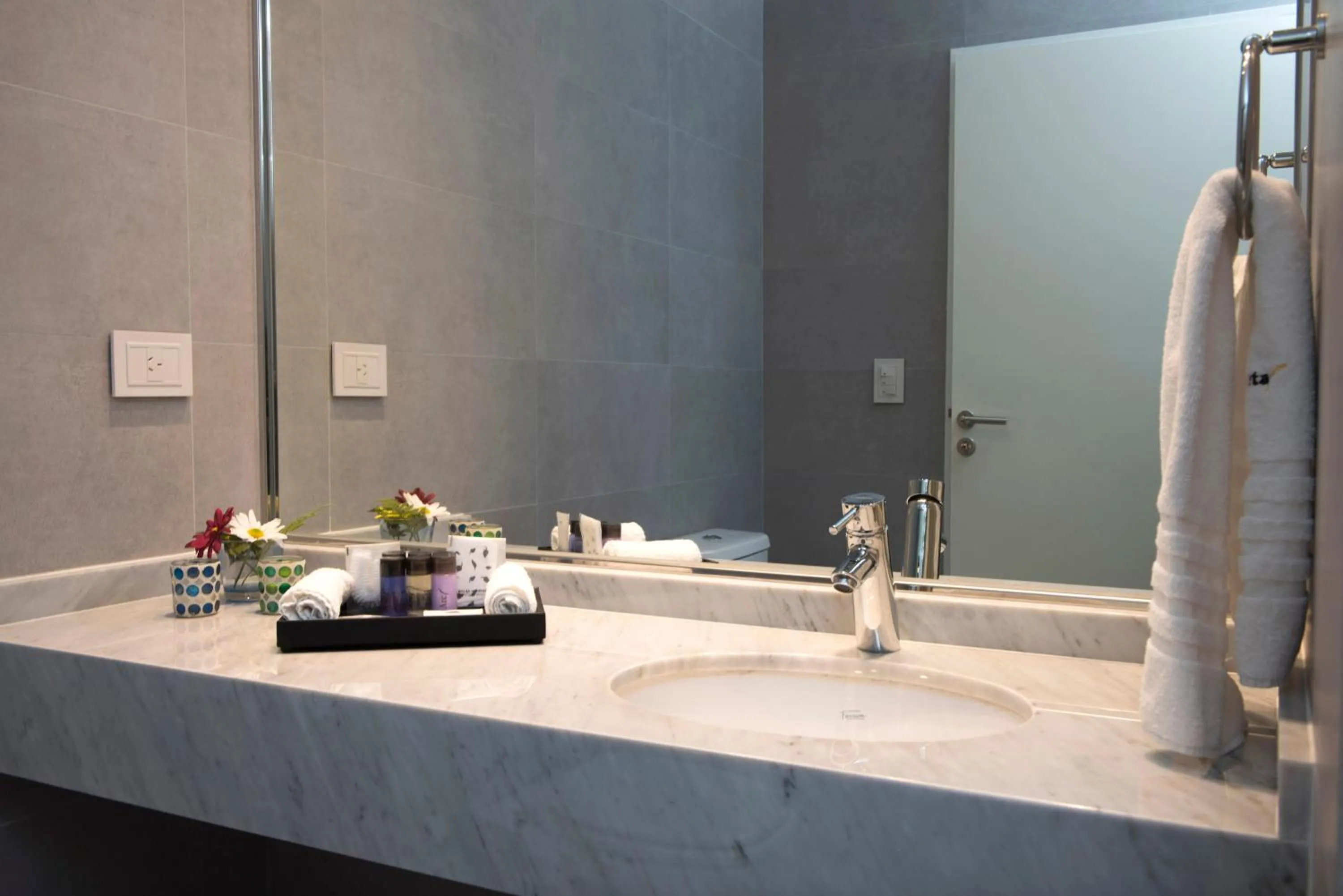 Bathroom in ARC Arenales Studios & Suites