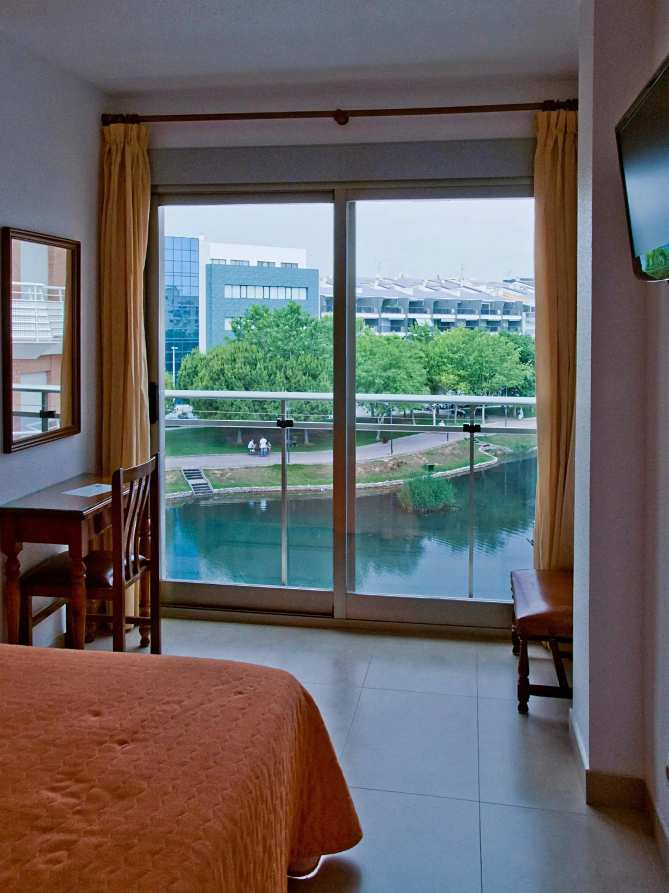View (from property/room), Bed in Hotel Marina