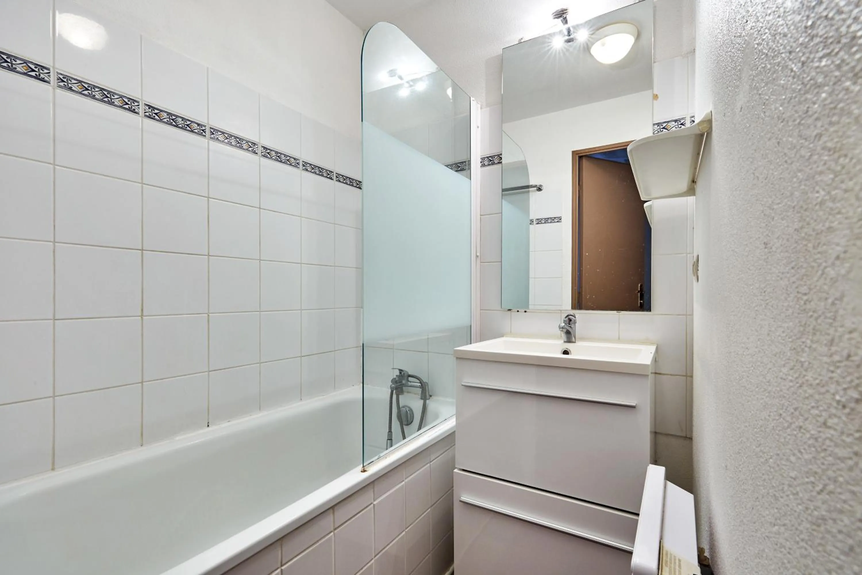 Bathroom in Residence Port Guillaume - maeva Home