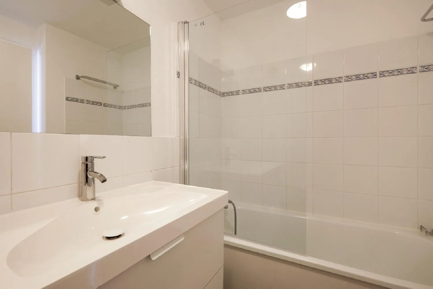 Bathroom in Residence Port Guillaume - maeva Home