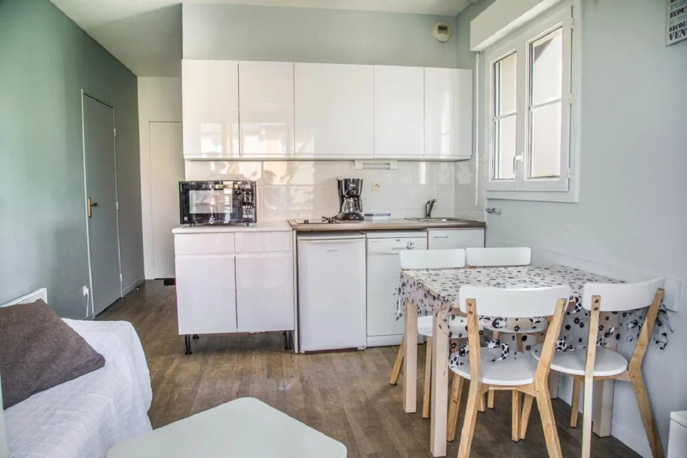 Kitchen or kitchenette in Residence Port Guillaume - maeva Home