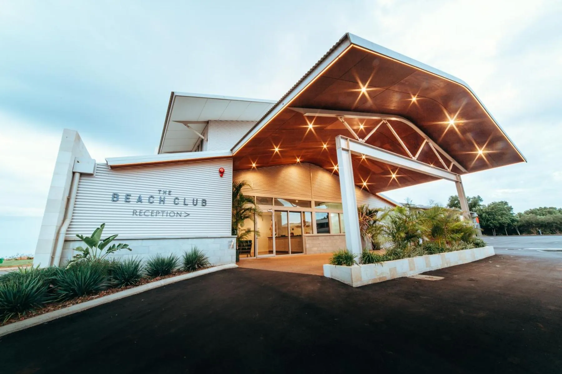 Property building in Onslow Beach Resort