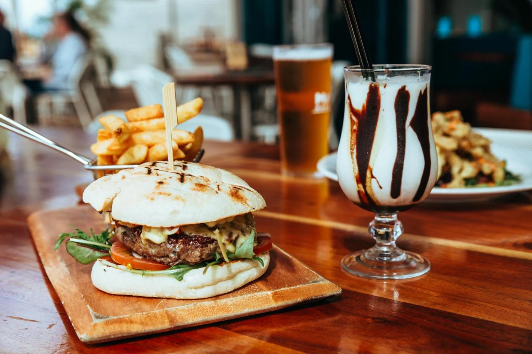 Food and drinks in Onslow Beach Resort