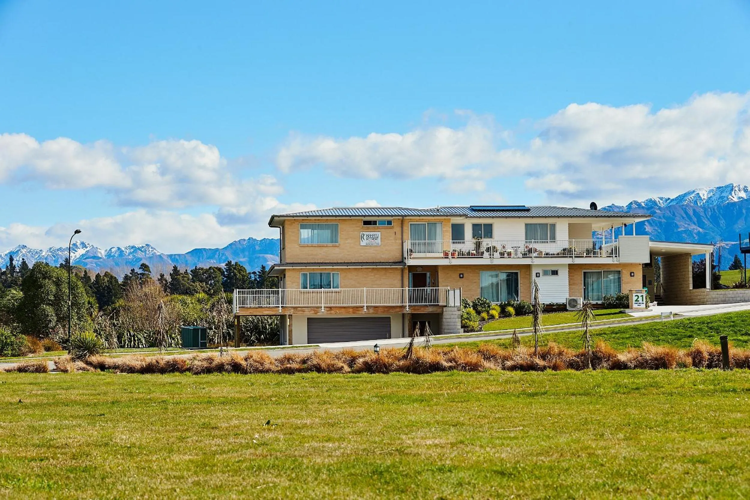 Neighbourhood in Kakatu Retreat