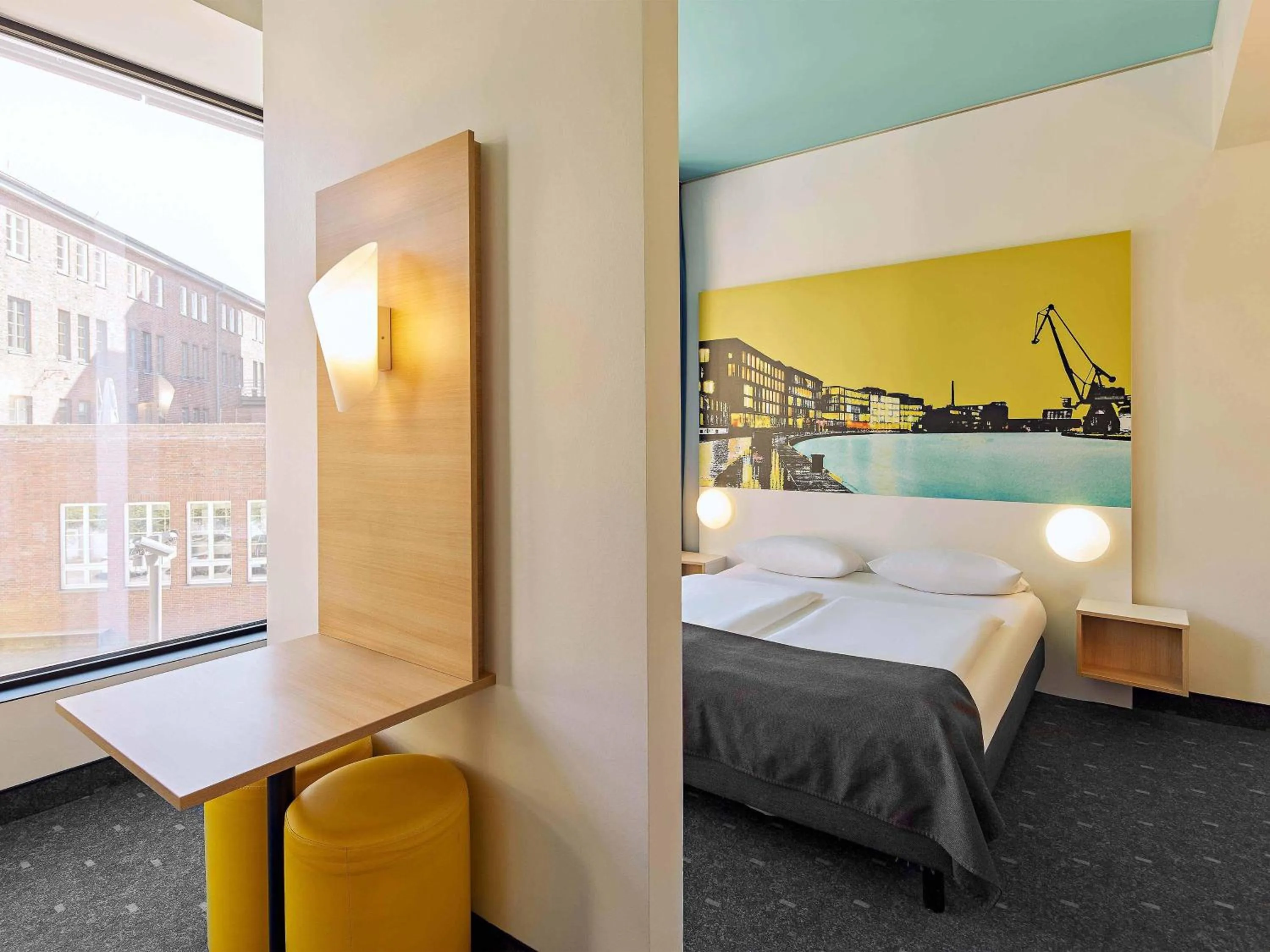 Photo of the whole room, Bed in B&B HOTEL Münster Hafen