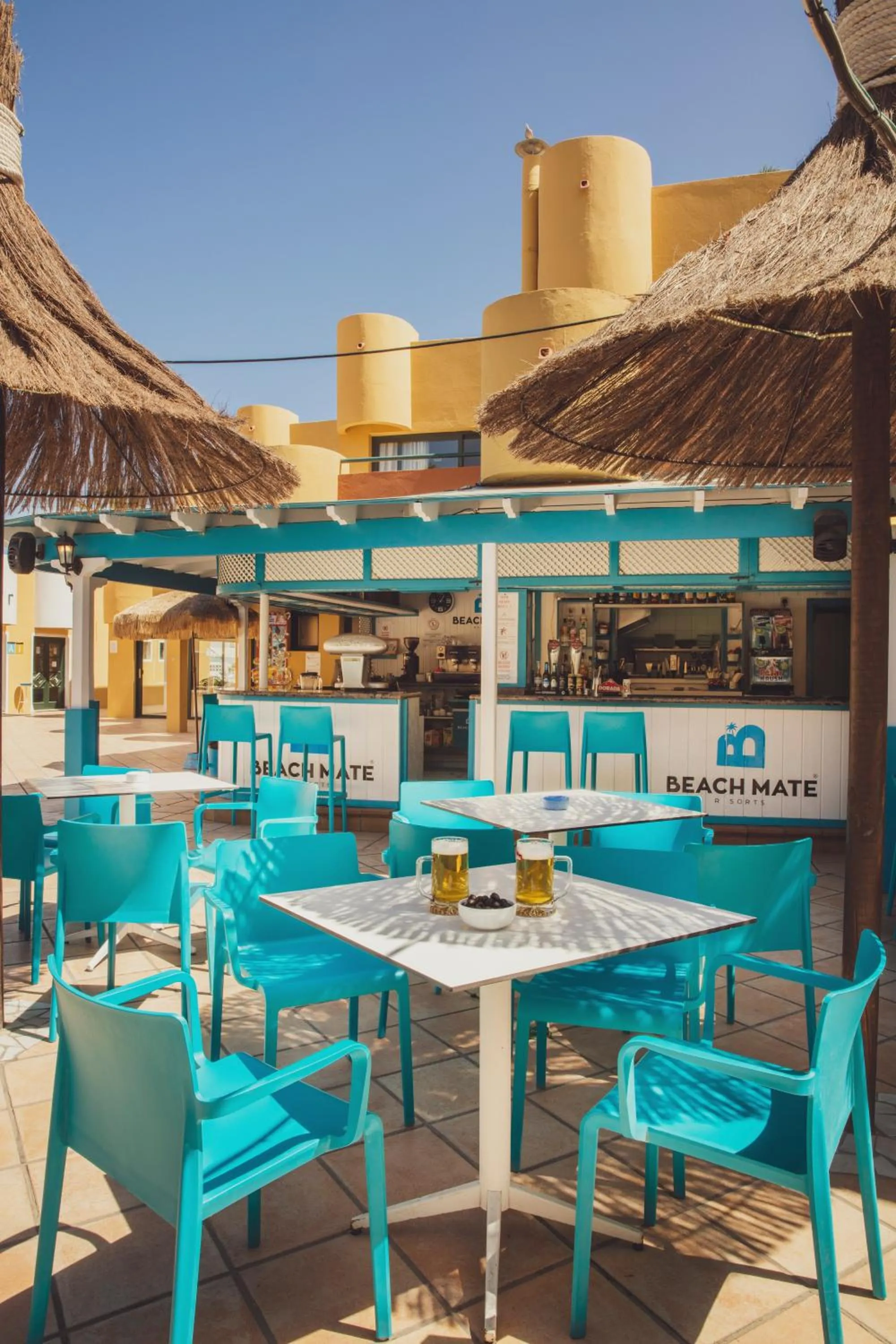 Lounge or bar in Atlantic Garden Beach Mate