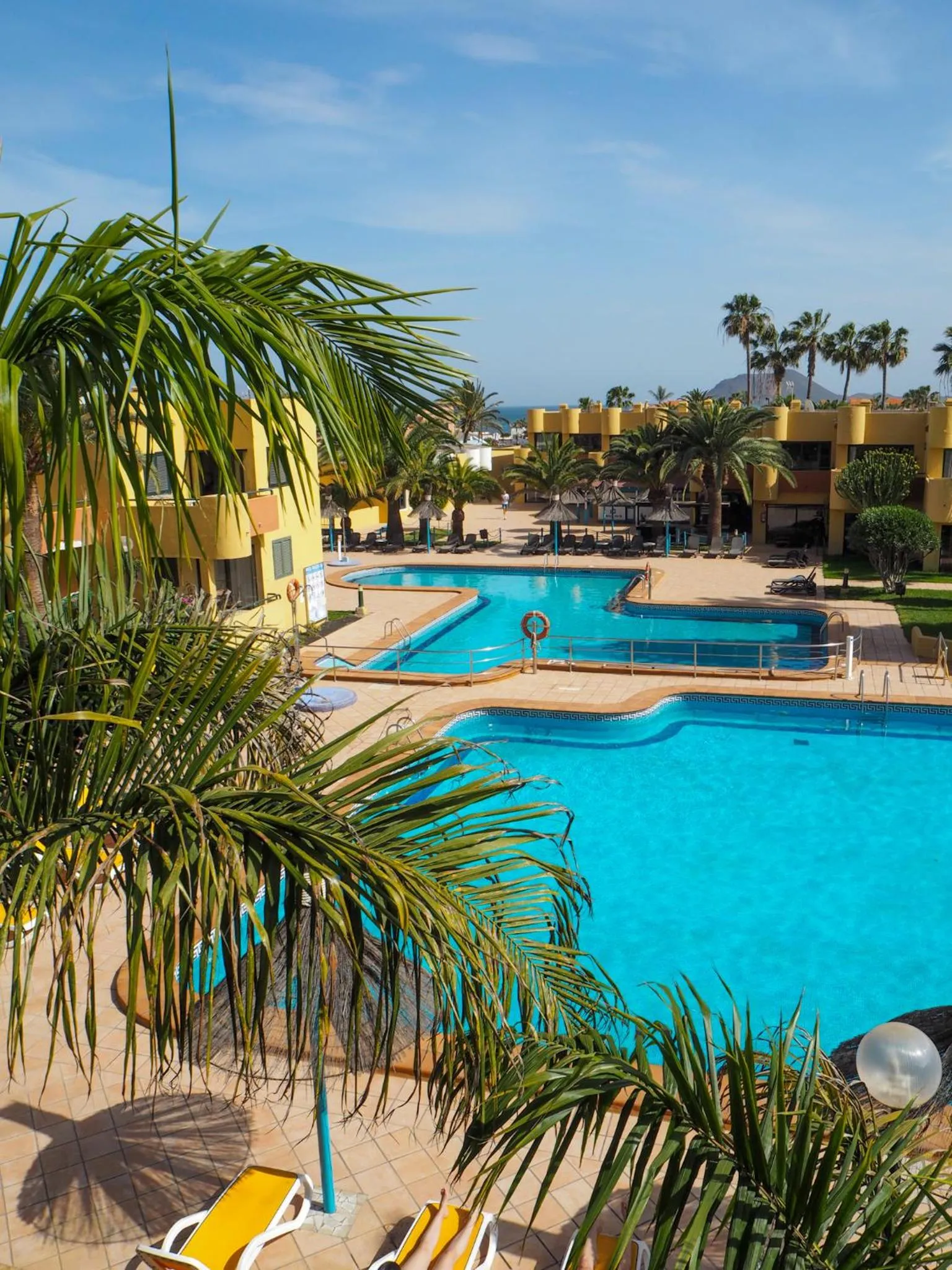 Swimming pool in Atlantic Garden Beach Mate