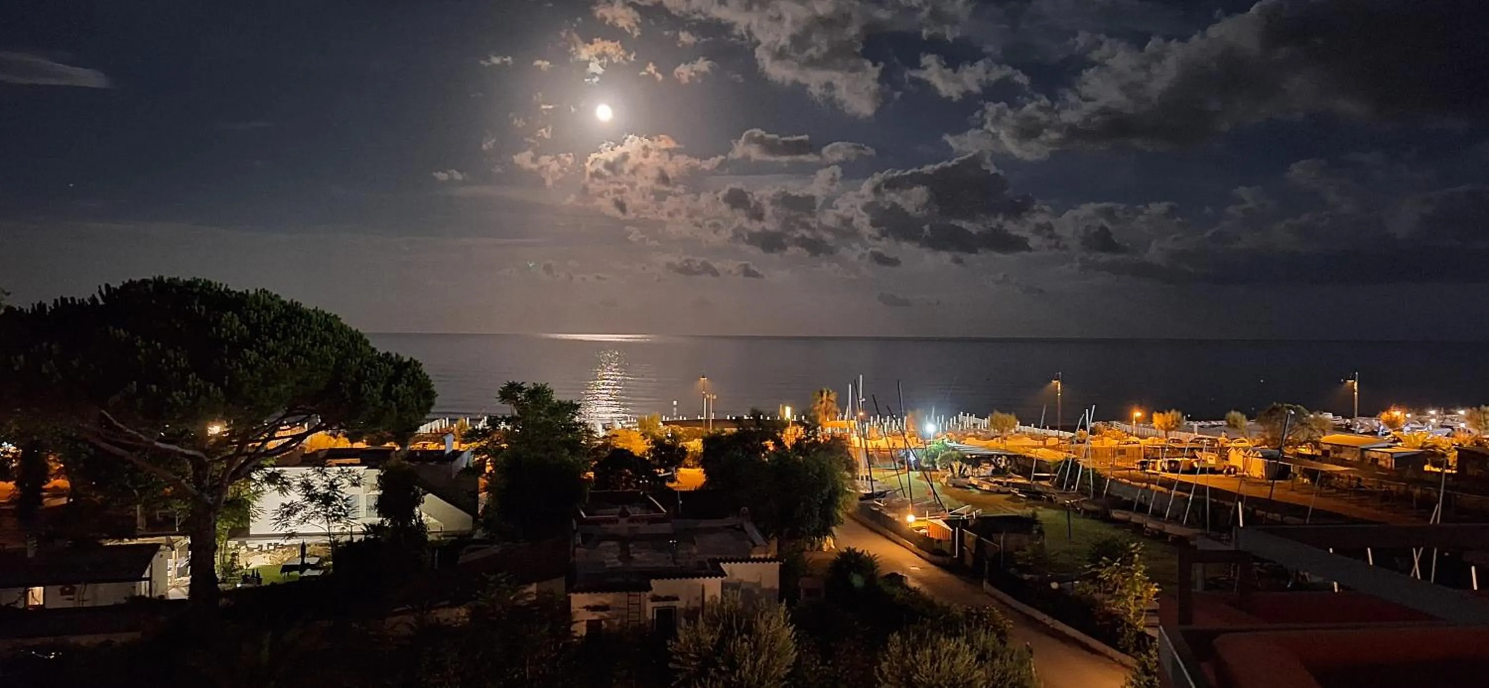 Night in Hotel Le Pleiadi