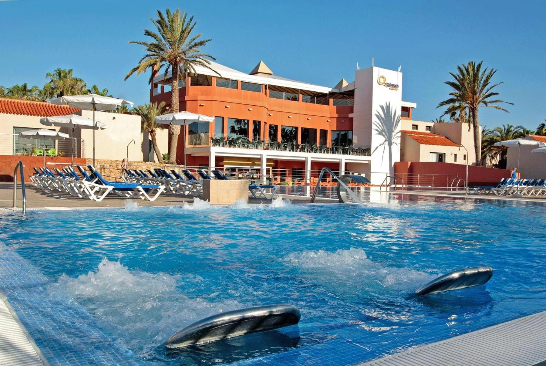 Swimming pool in Caybeach Caleta