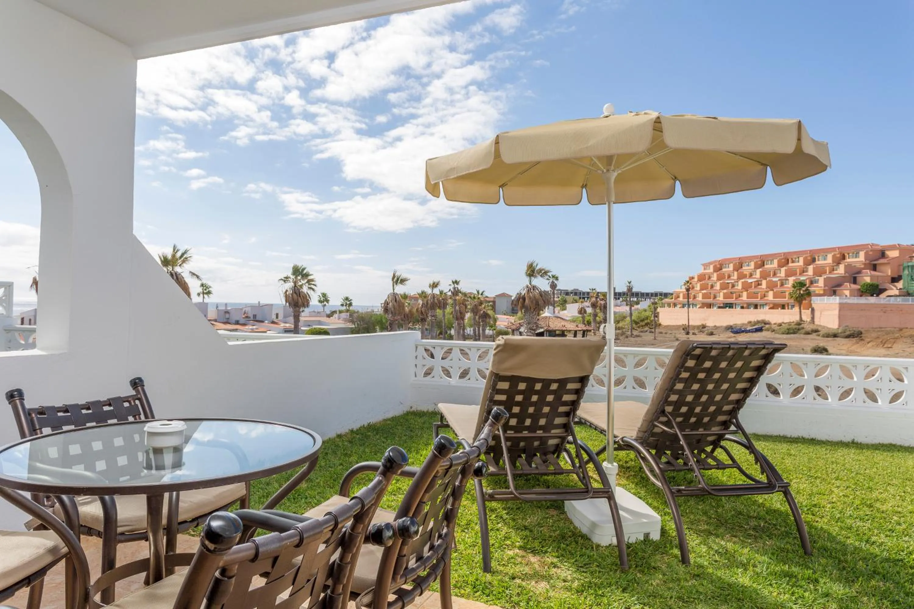 Balcony/Terrace in Sunset View Club