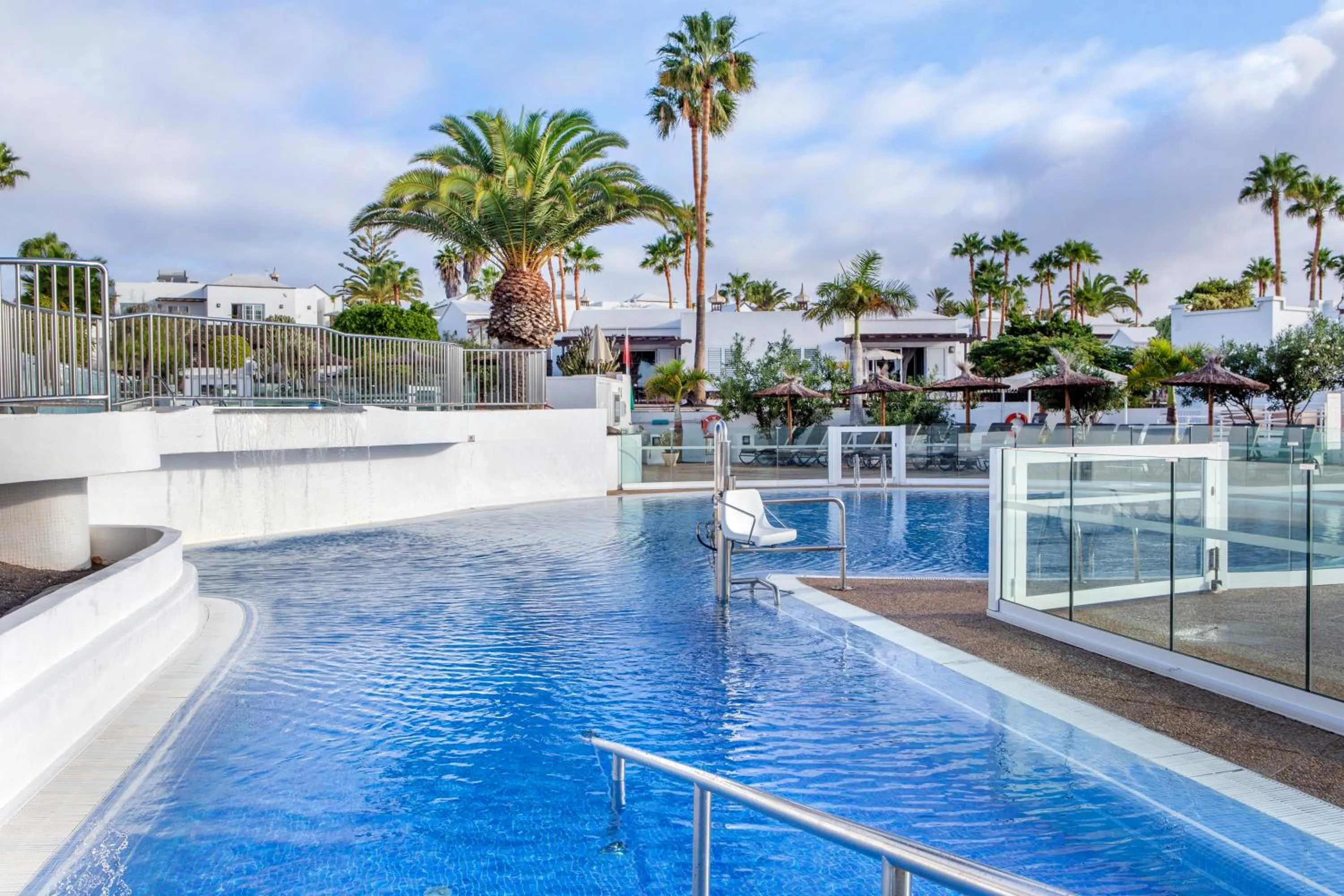 Swimming pool in Jardines del Sol