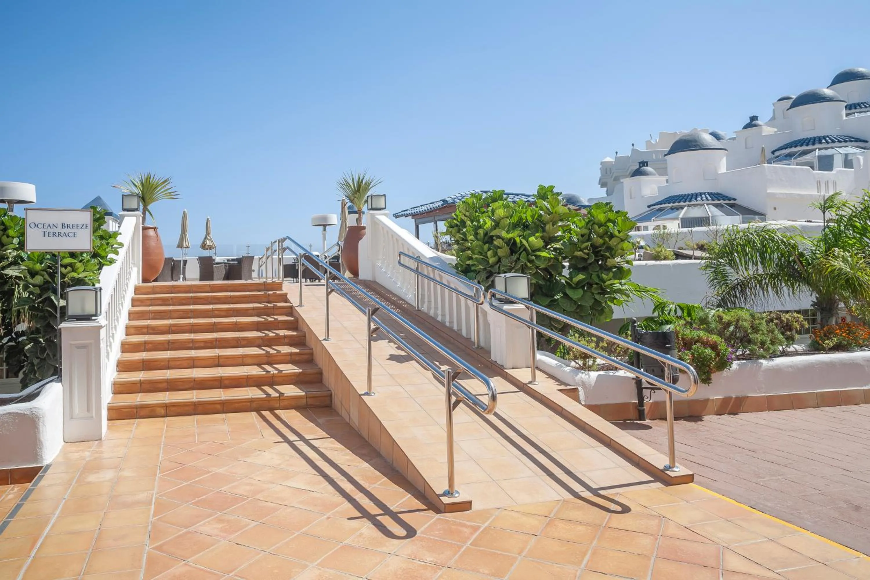 Property building in Santa Barbara Golf and Ocean Club