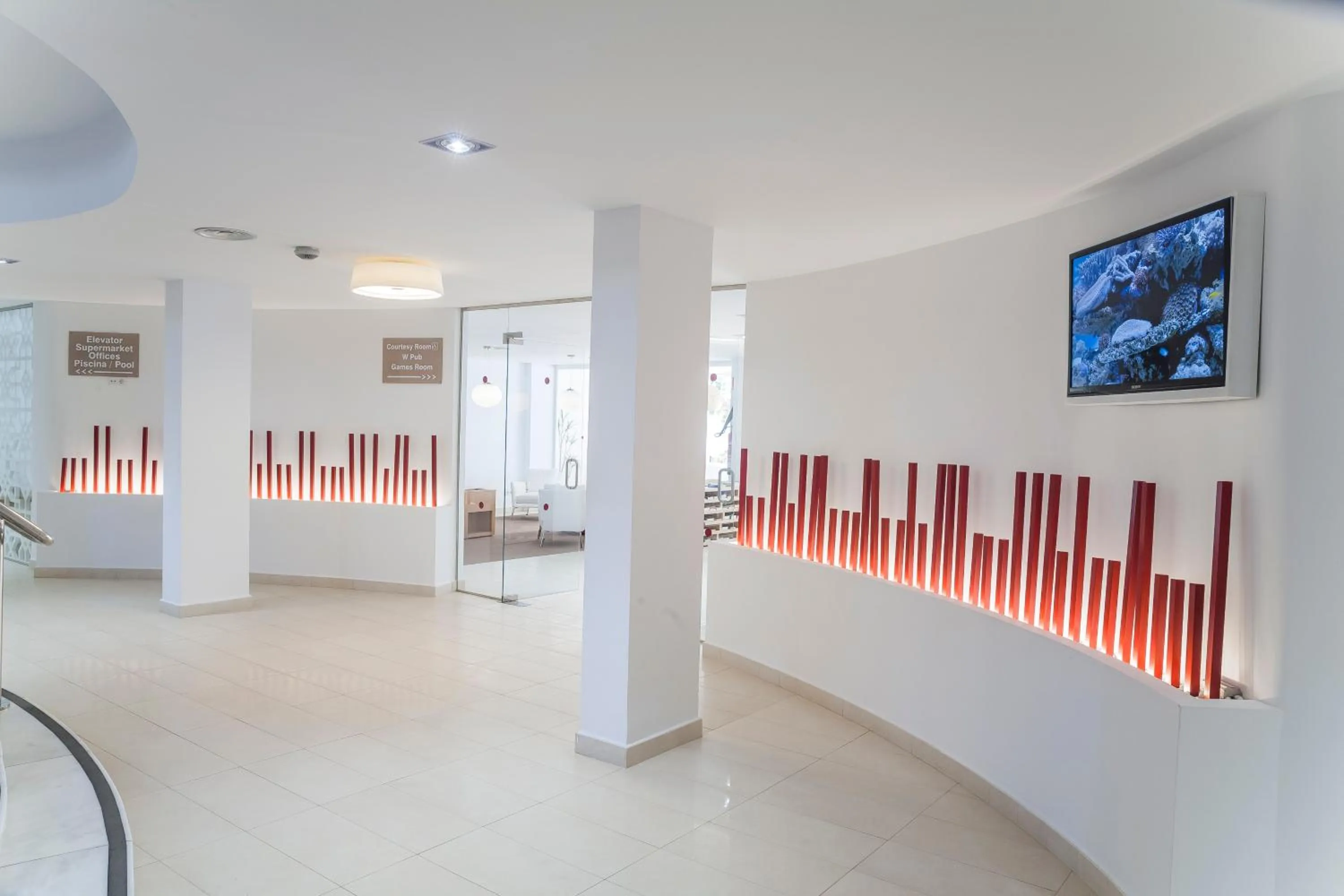 Property building in Santa Barbara Golf and Ocean Club