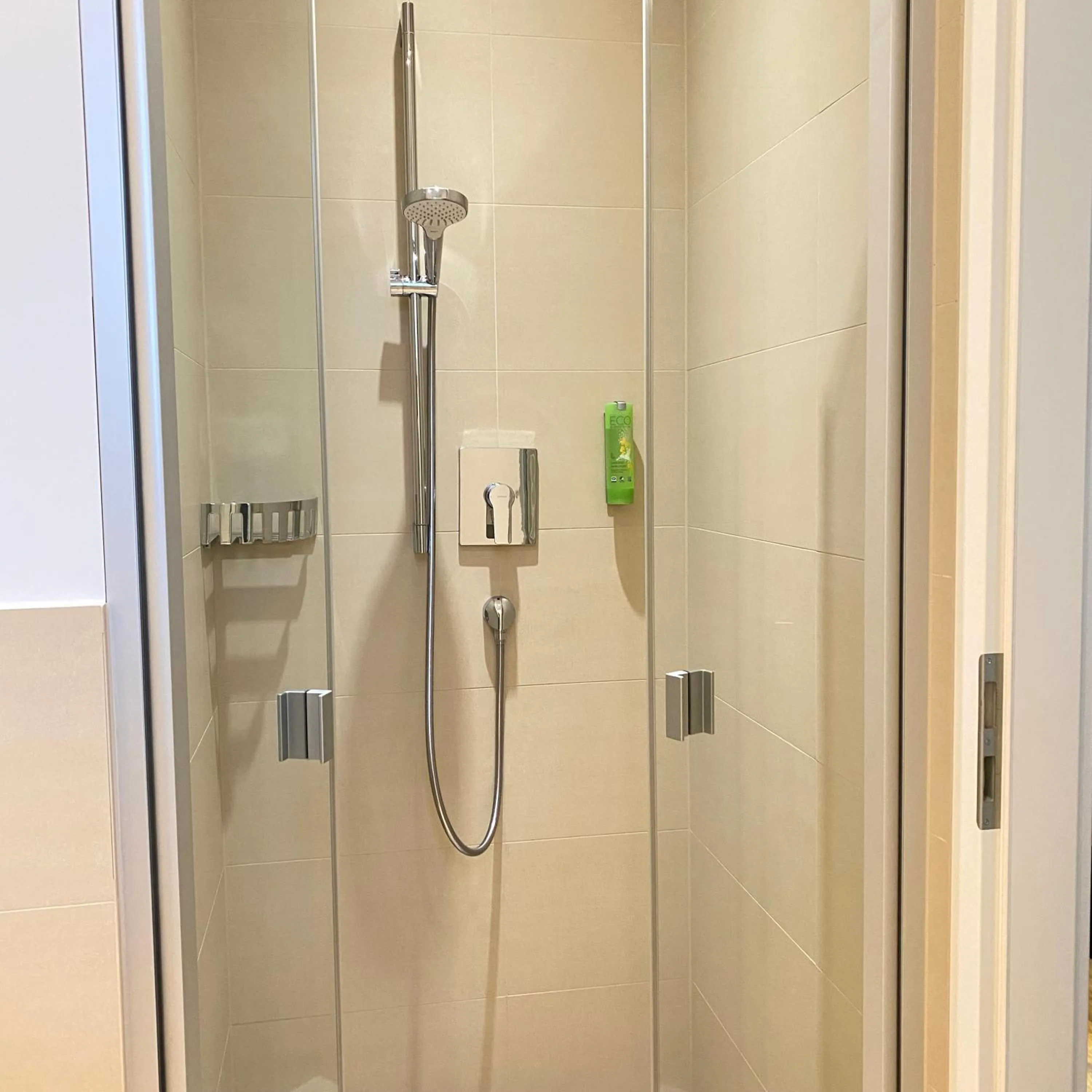 Bathroom in sevenDays Hotel Karlsruhe