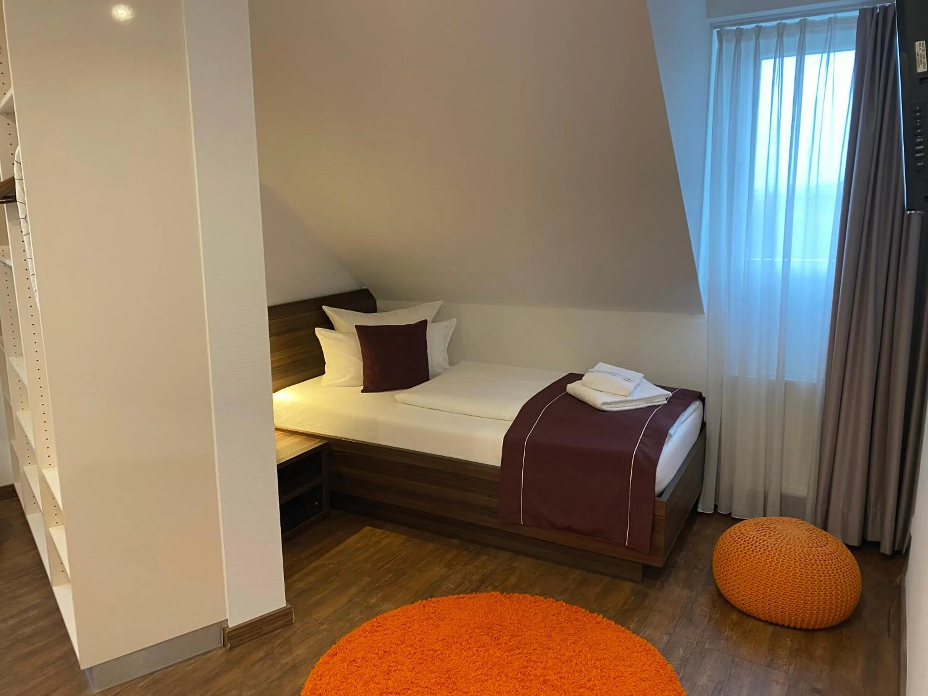 Bed in sevenDays Hotel Karlsruhe