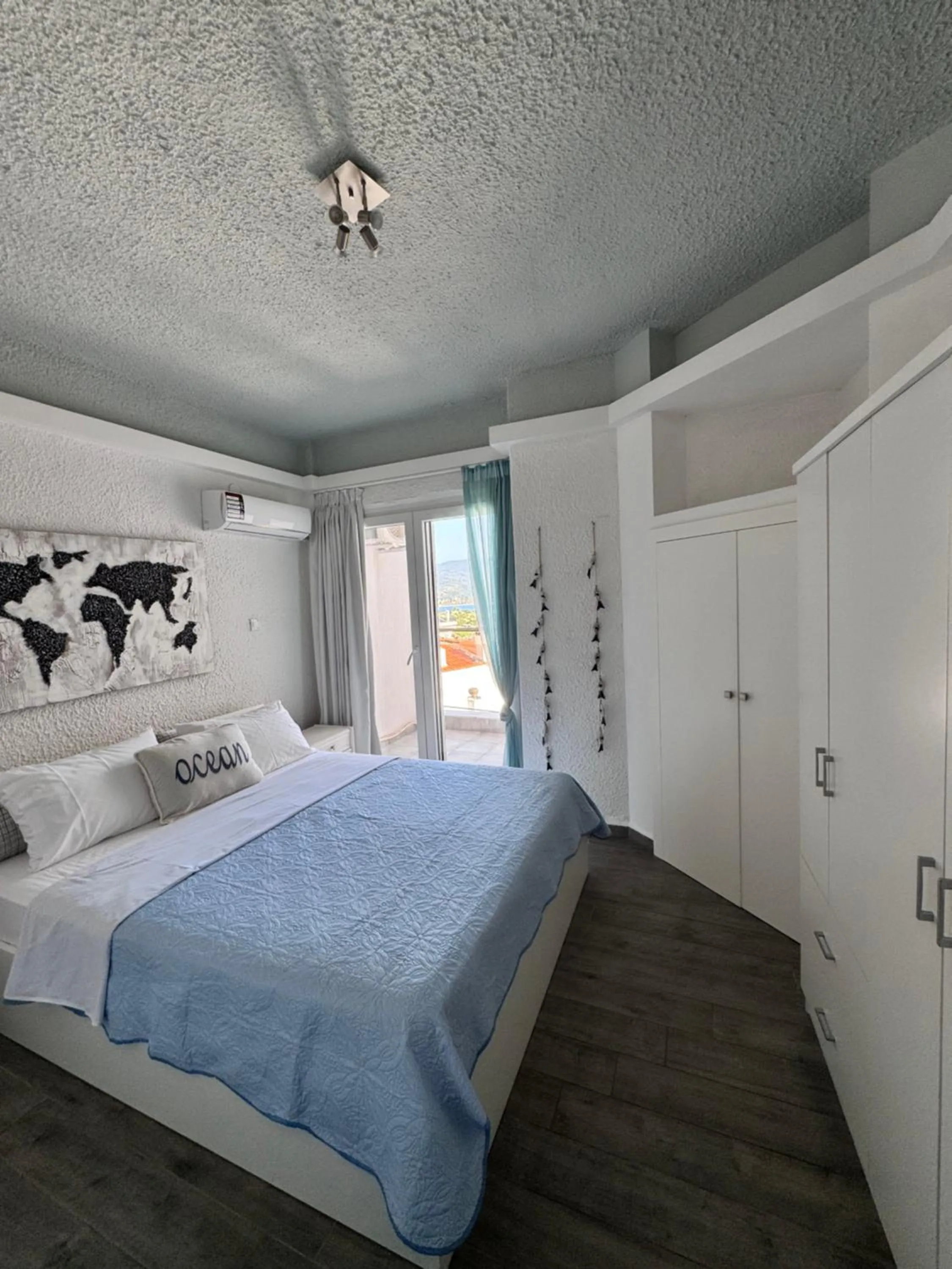 Bed in Dedis Apartment's