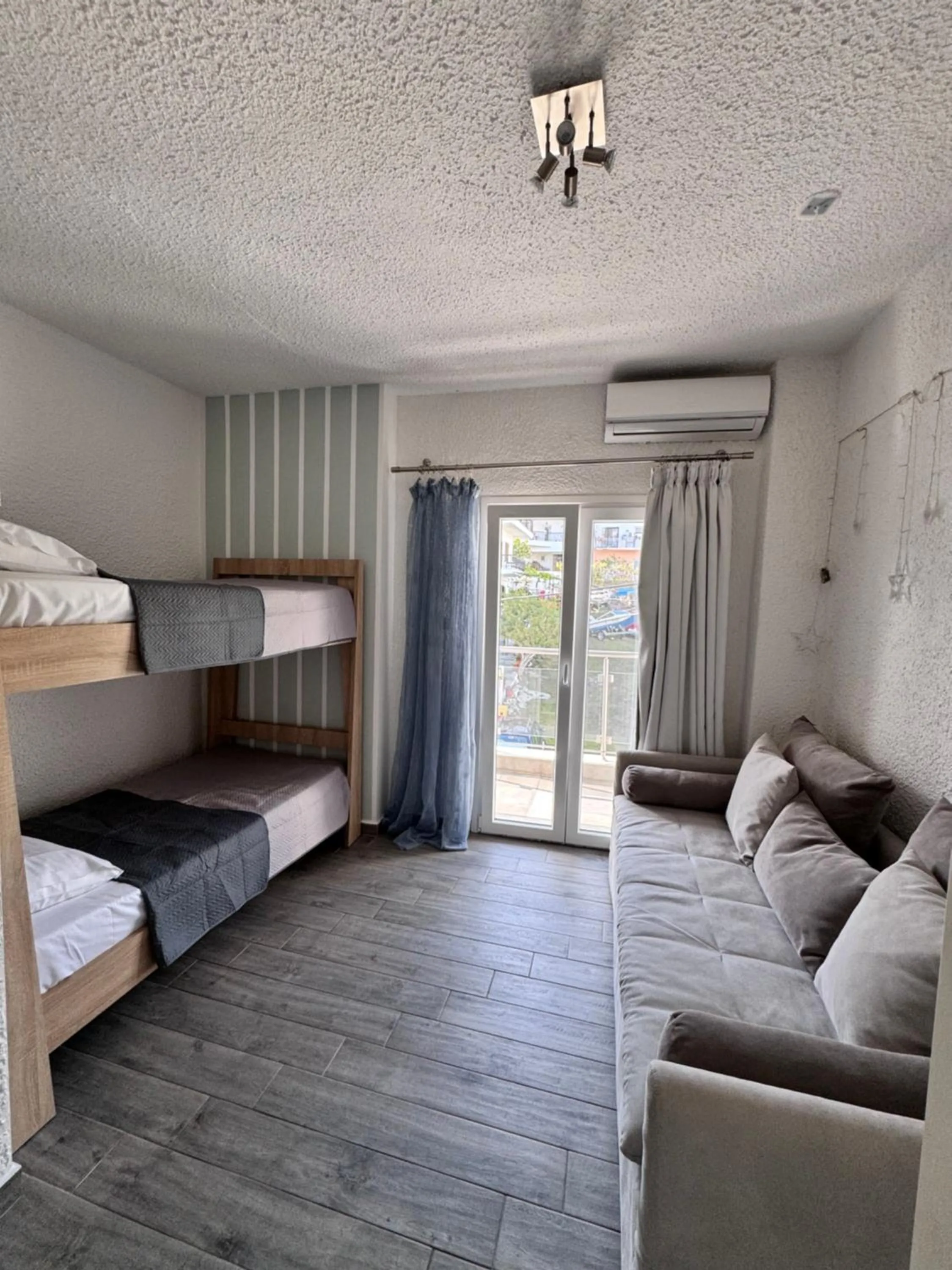 Bed in Dedis Apartment's