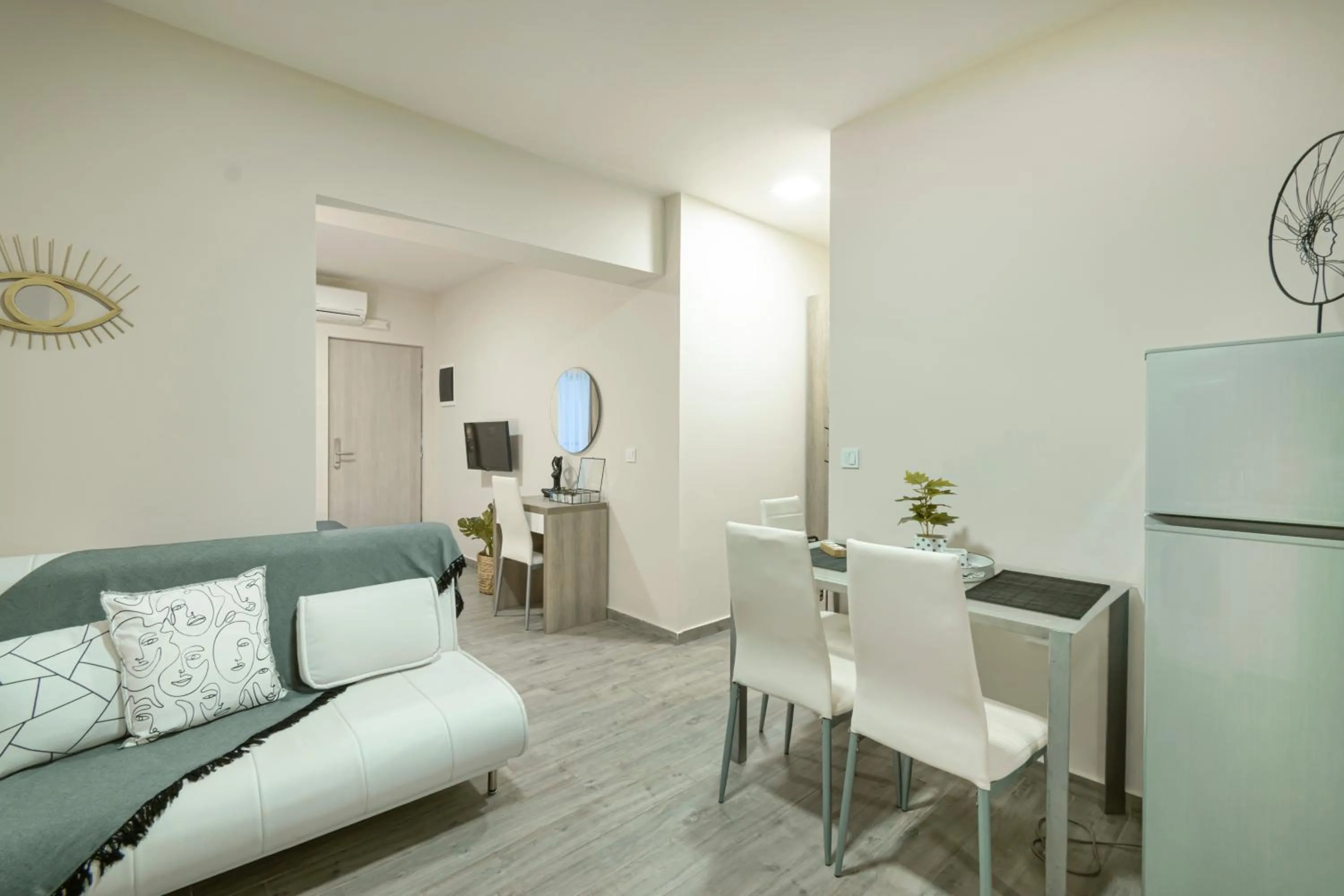 TV and multimedia in Dedis Apartment's