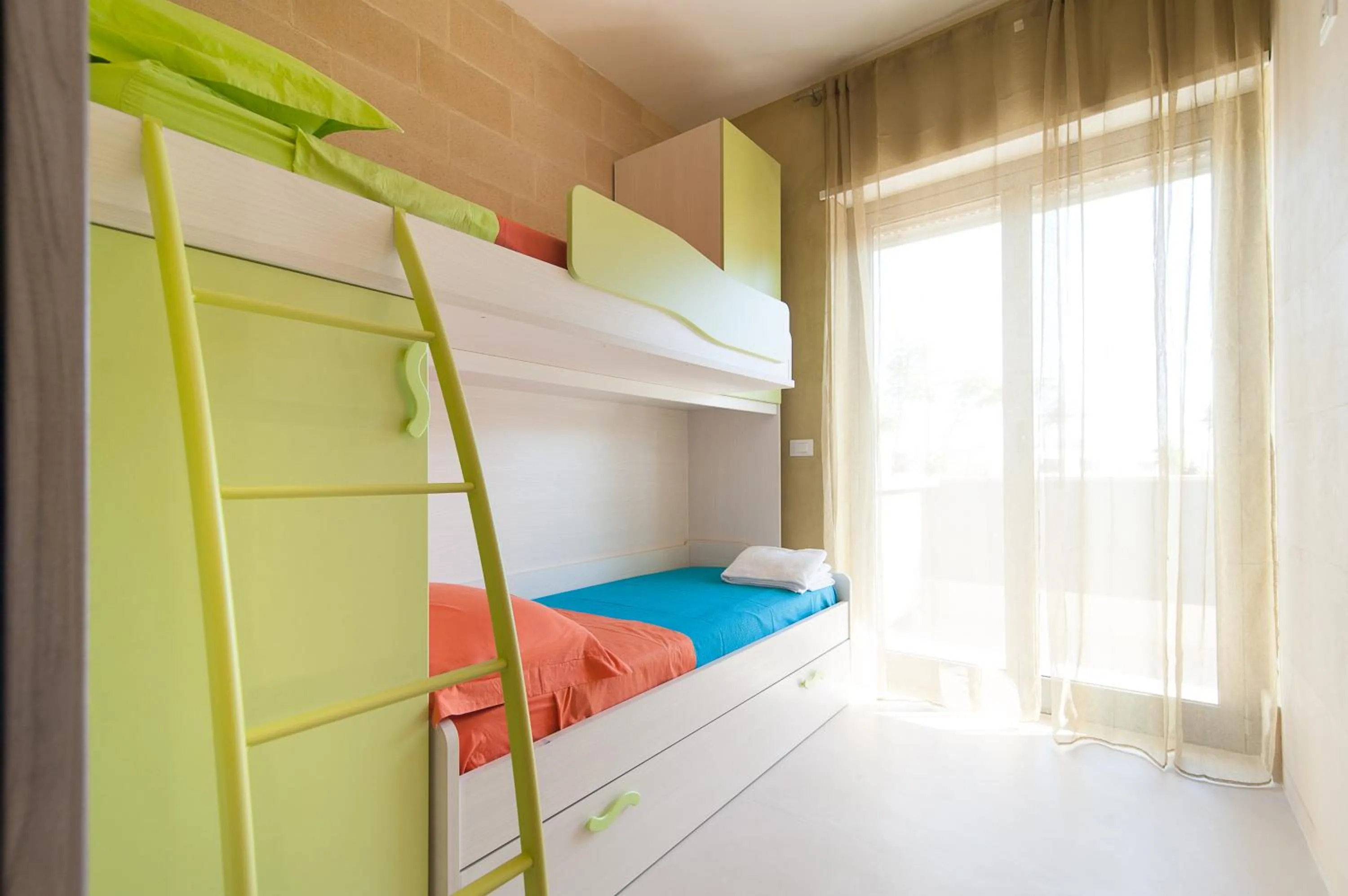Bedroom, Bed in Bianco Mare