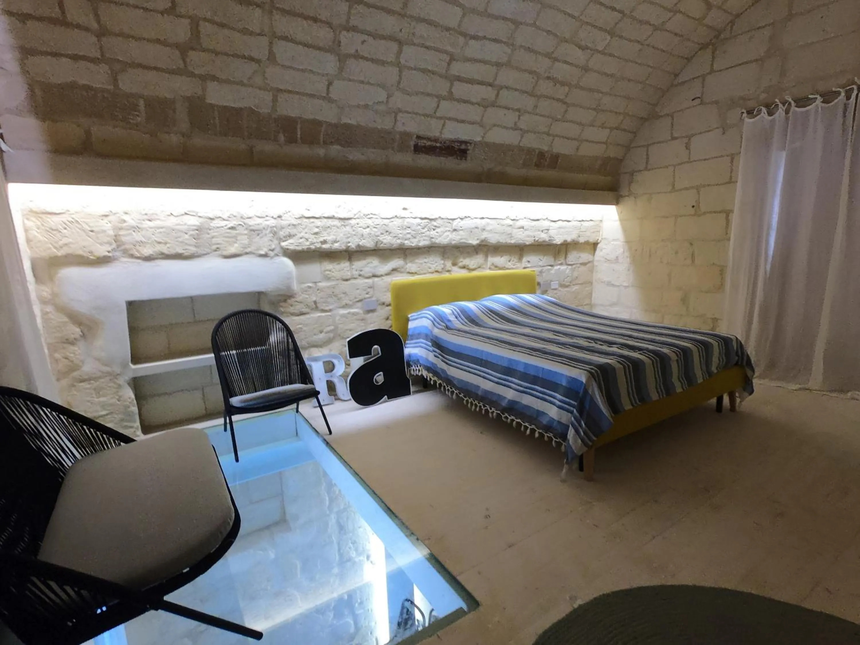 Bedroom, Bed in Bianco Mare