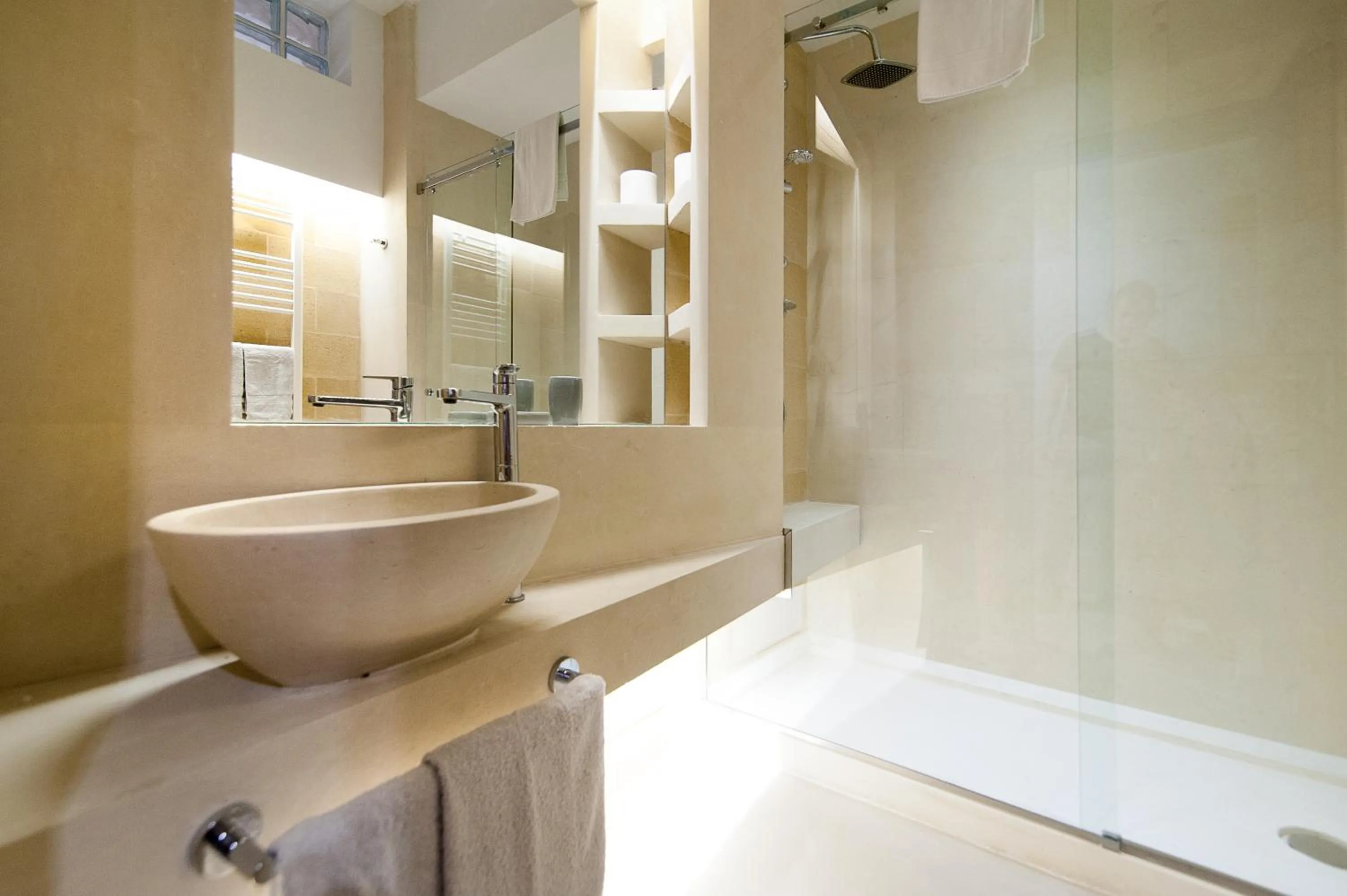 Bathroom in Bianco Mare