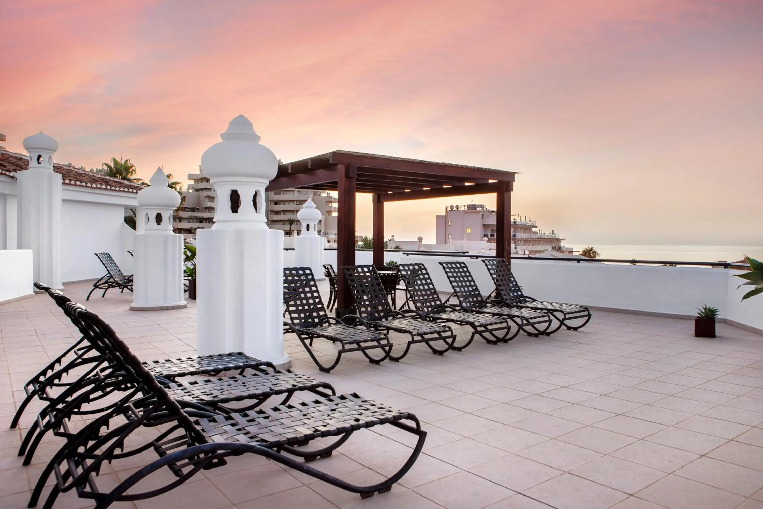 Solarium in Sahara Sunset