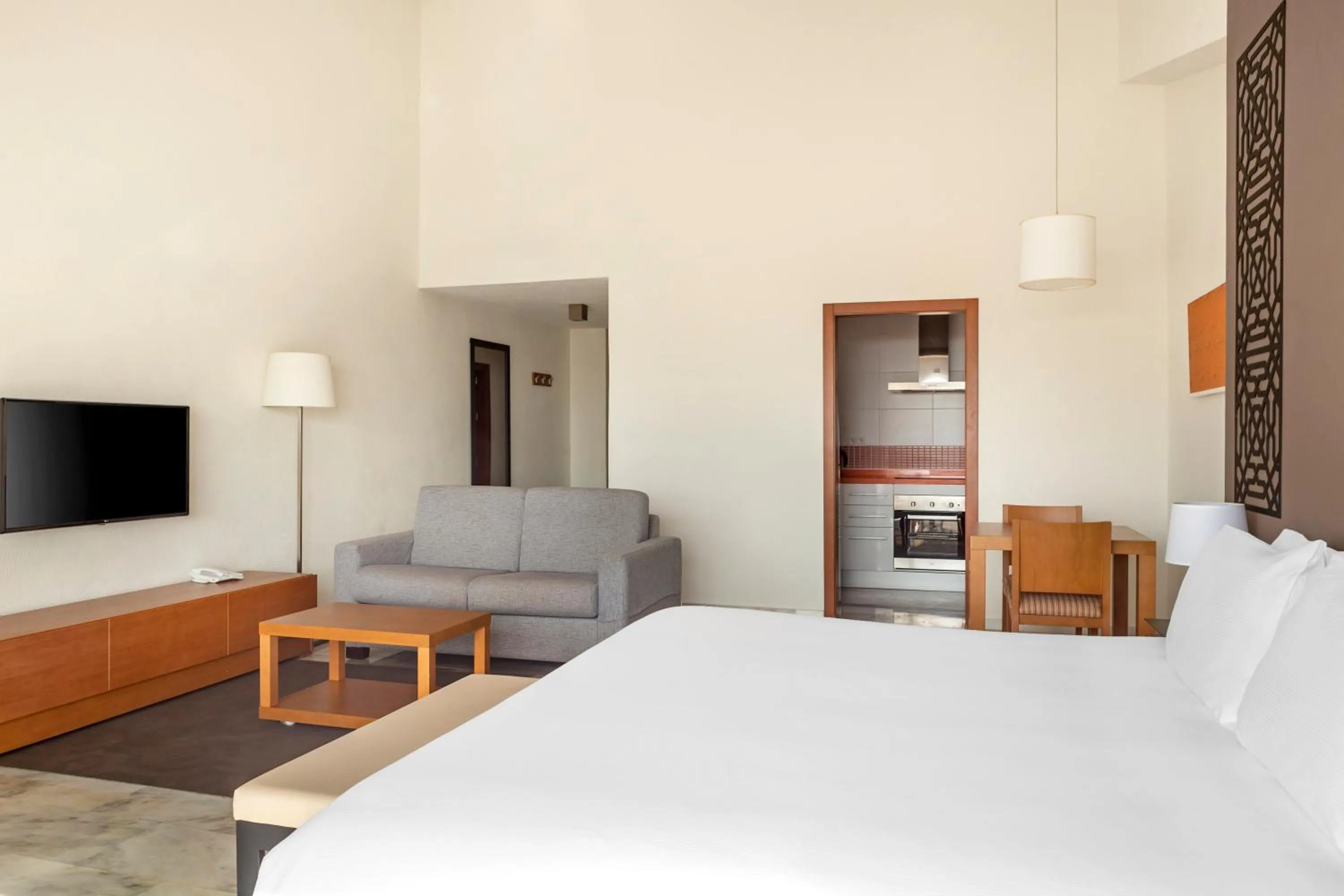 Bedroom, Bed in Sahara Sunset